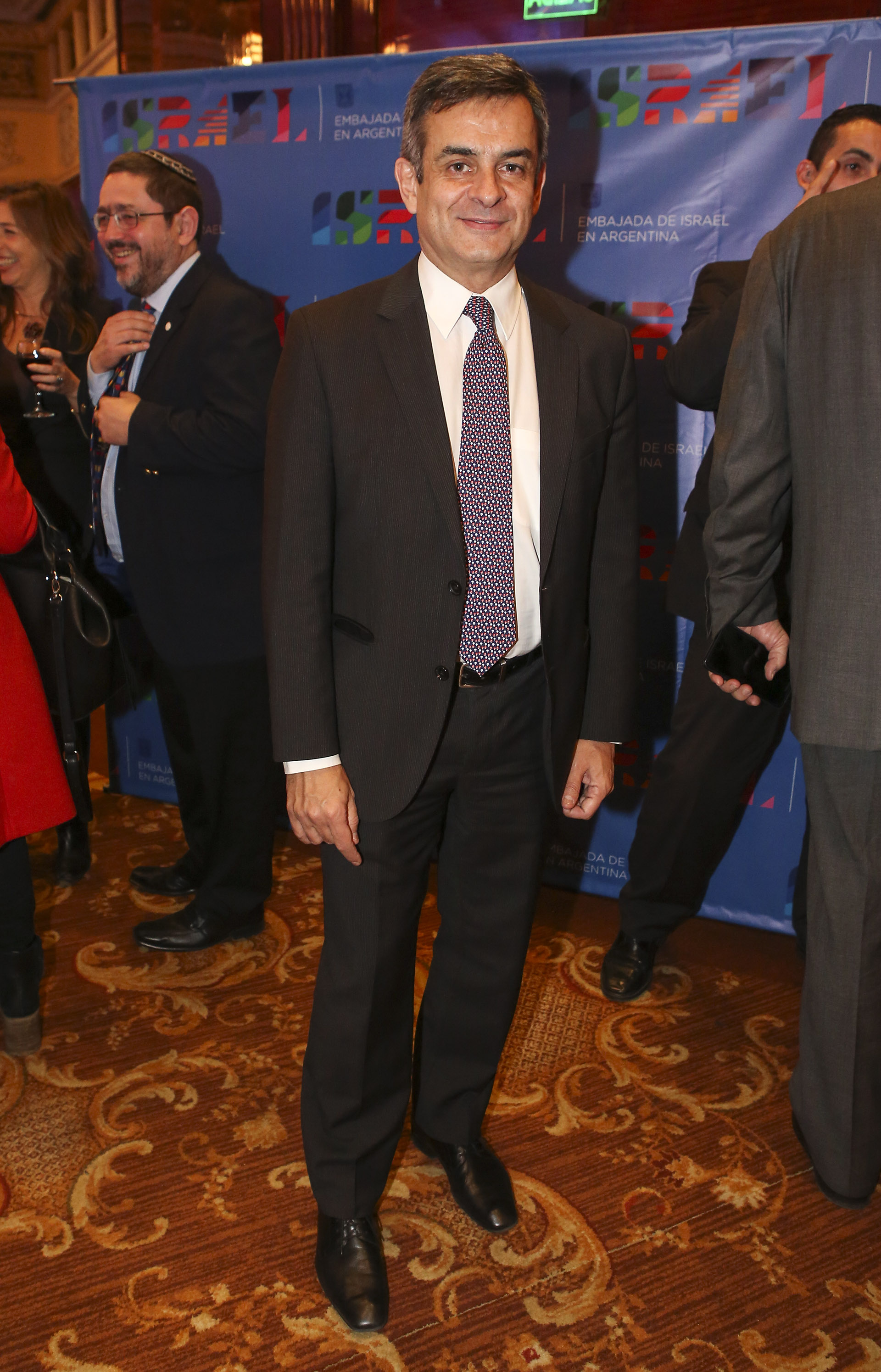 Luis Rosales