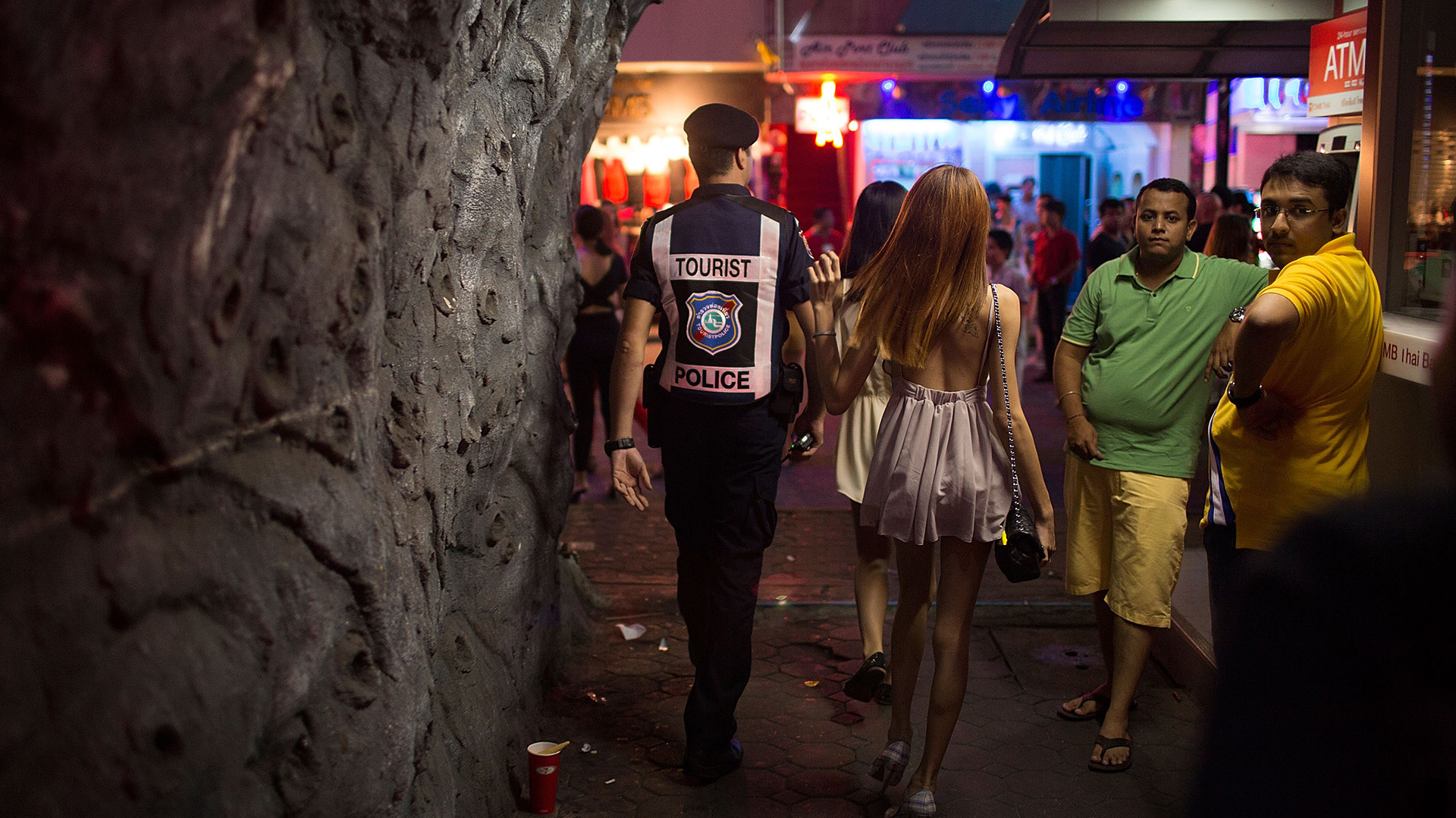 Las «chicas de postre», una sórdida práctica de prostitución adolescente extendida en Tailandia