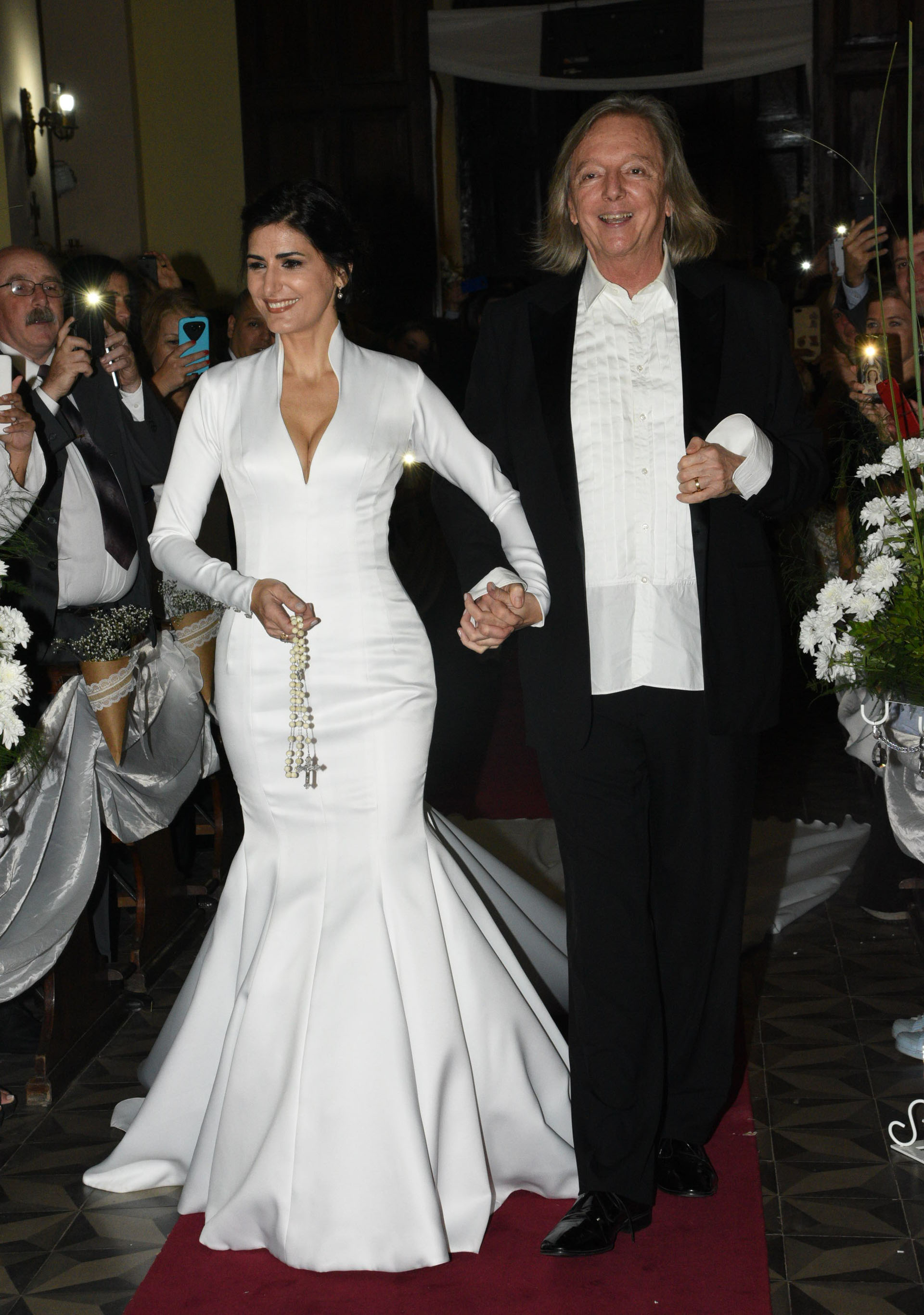 Cecilia Milone con Pepe Cibrián Campoy, padrino de la boda