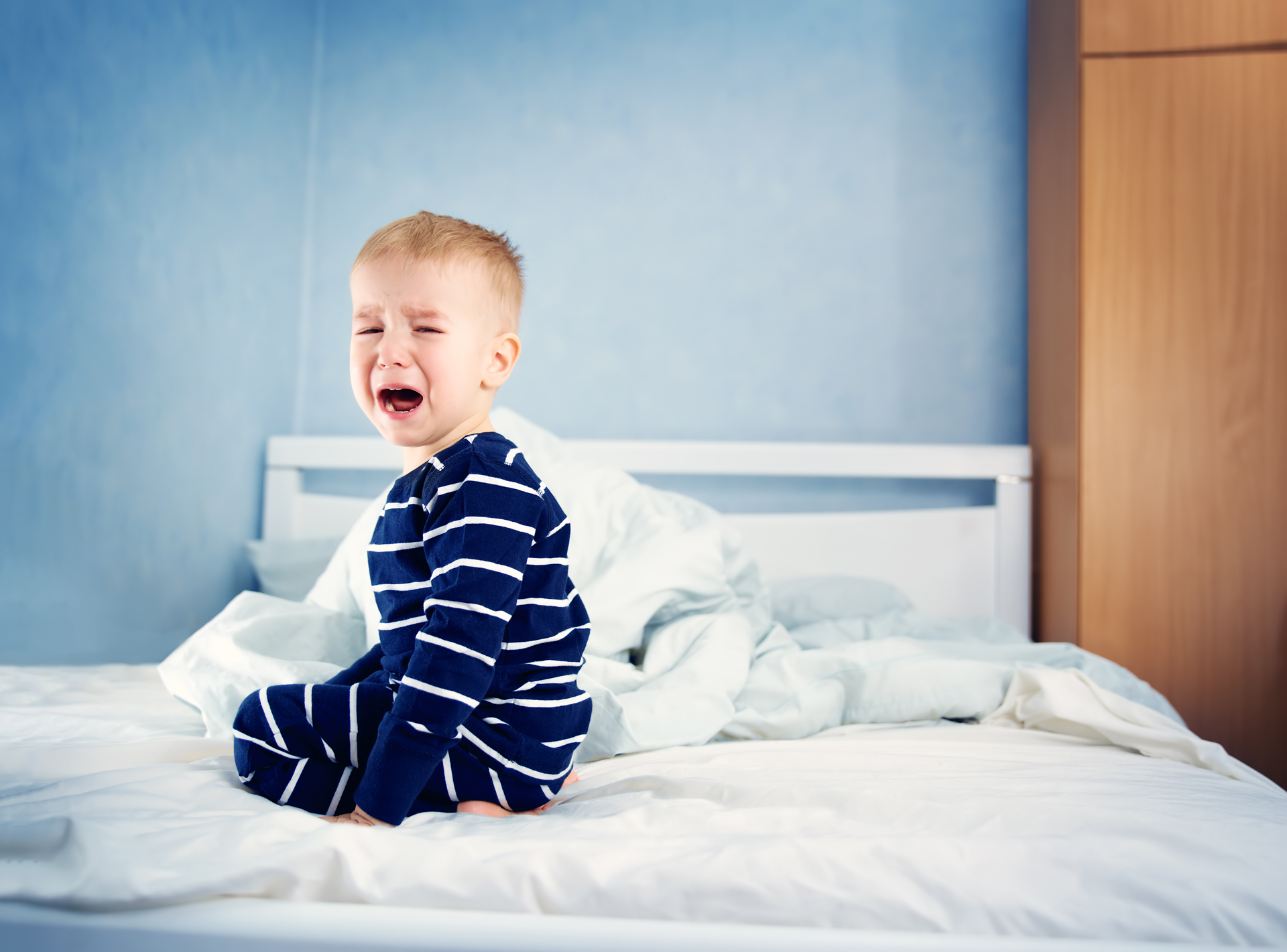 En casos más severos donde los episodios se repiten 3, 4 o hasta 6 veces por semana, se debe realizar un análisis del sueño nocturno llamado polisomnografia (iStock)