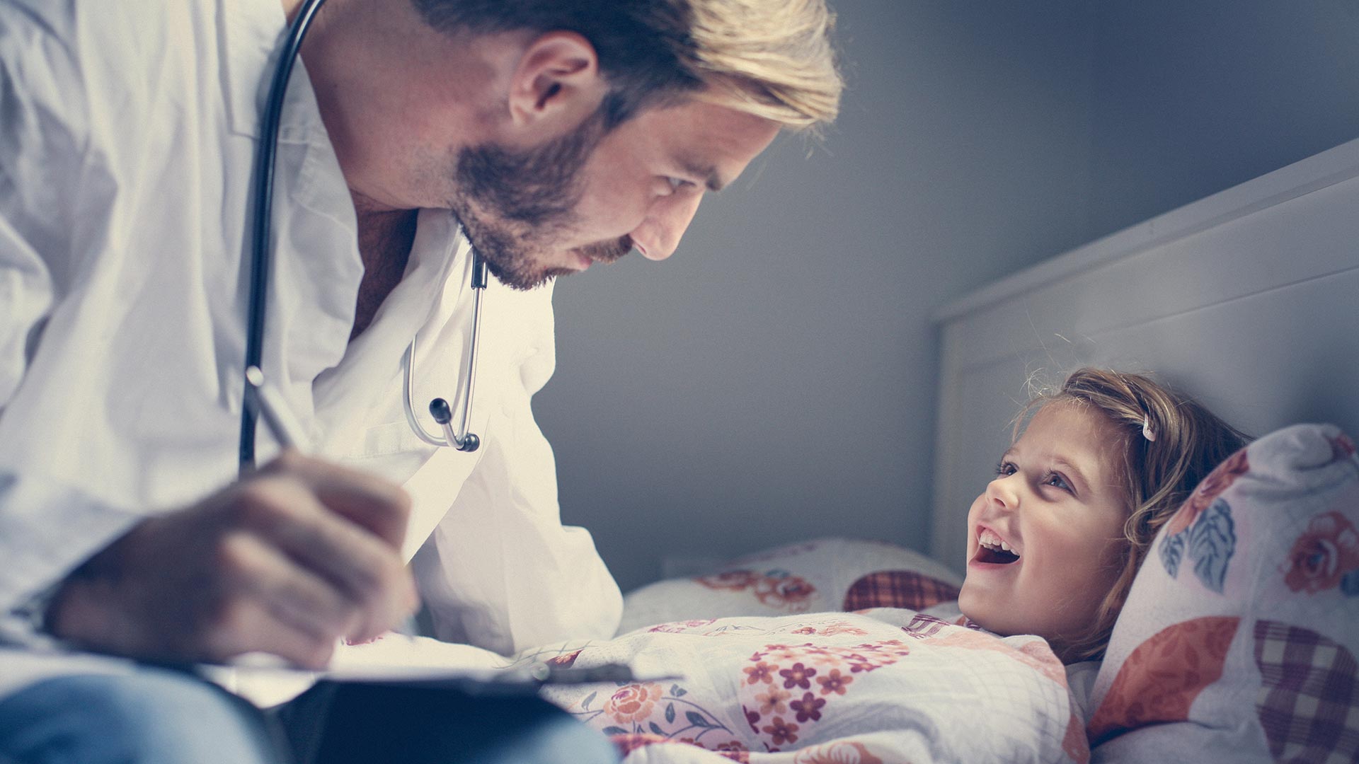 Un estudio publicado en la revista Sleep de Oxford vinculó eventos respiratorios y presión esofárica con la aparición de los terrores nocturnos (iStock)