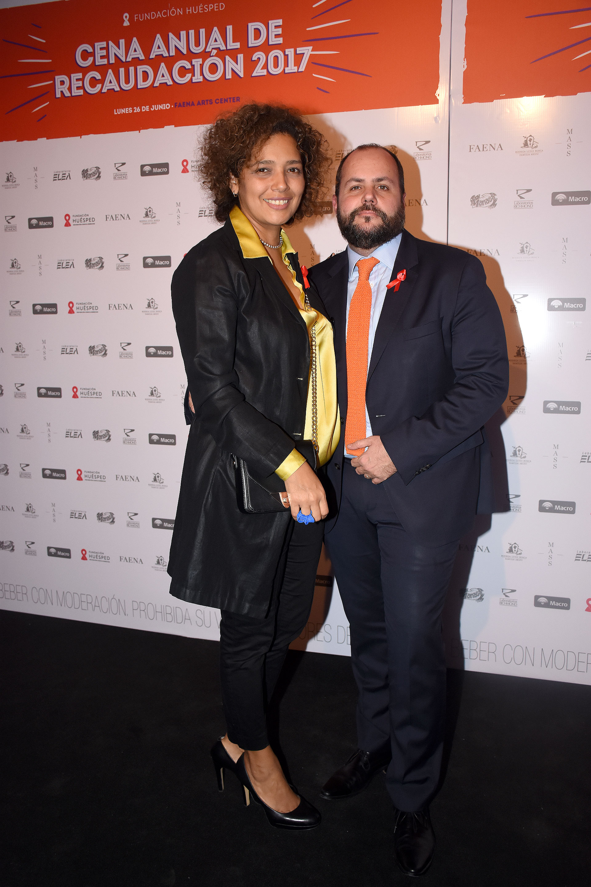 Gustavo Castagnino, director de Relaciones Institucionales de Mercedes-Benz Argentina, y su mujer Beatriz Guerra