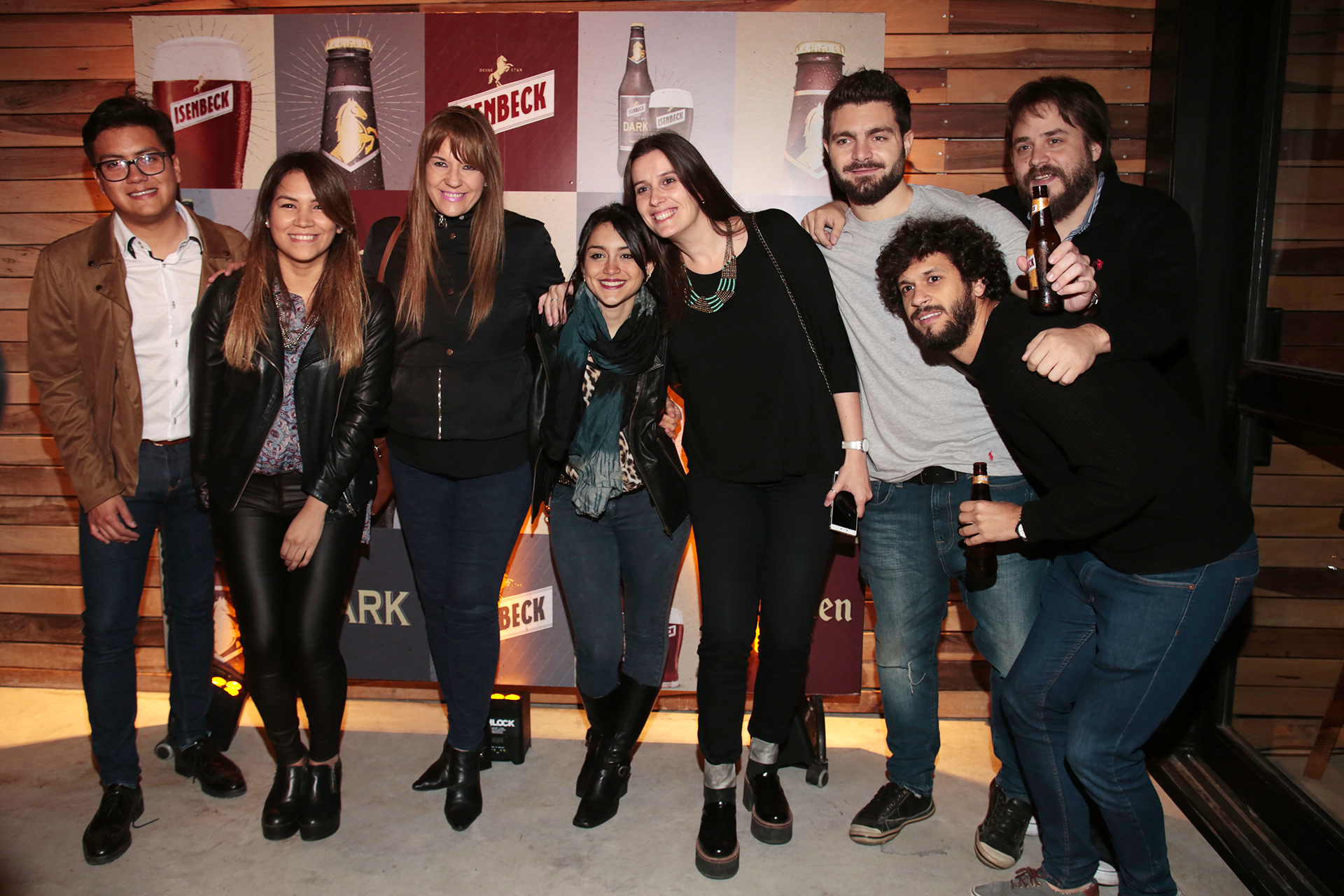 Este avance permitió que las Märzen Bier se disfrutaran hasta octubre, momento en el que la última de ellas era consumida en el Oktoberfest, tradición que se mantiene hasta hoy. En la foto, el equipo de Isenbeck