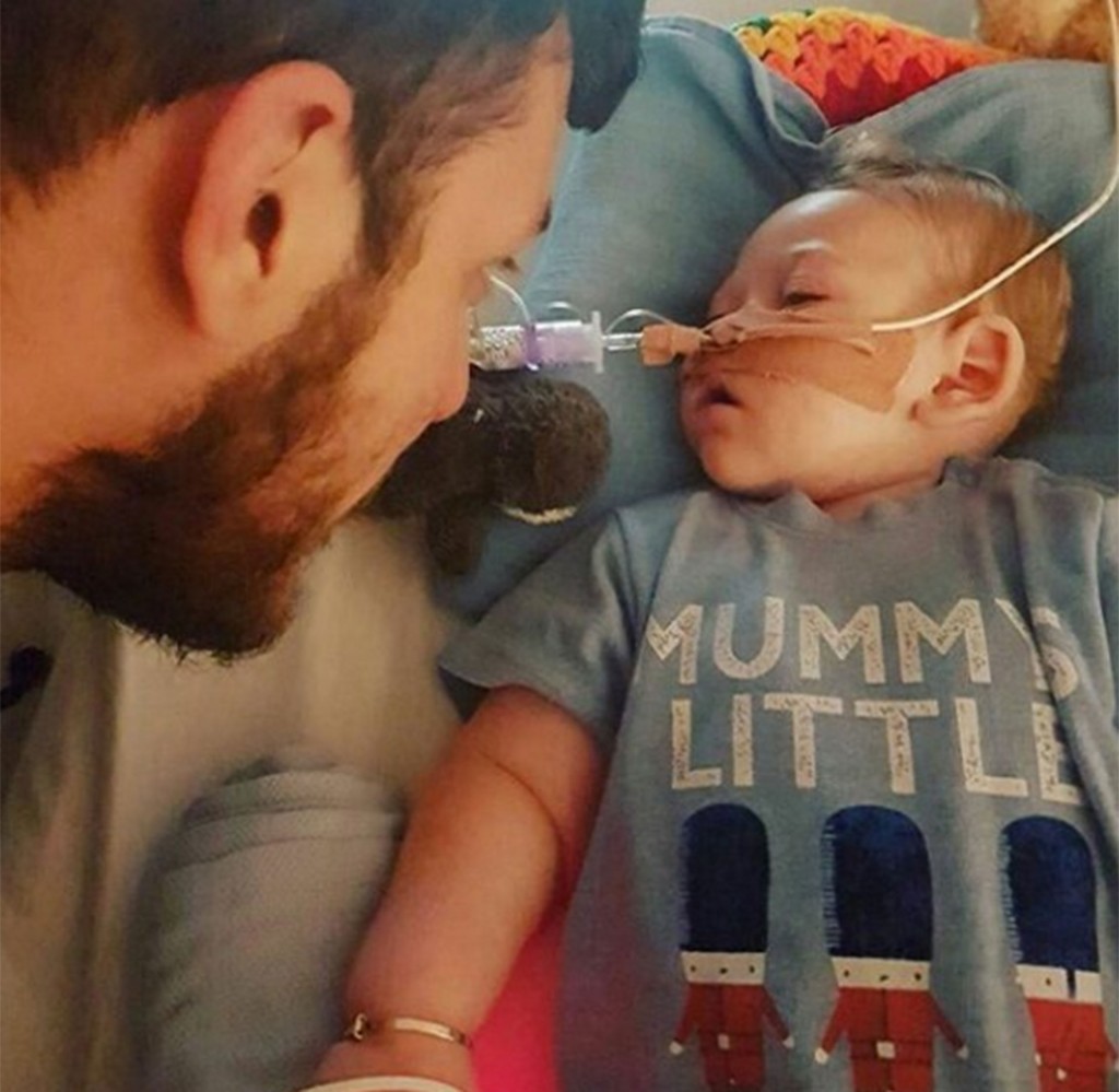 Charlie Gard nene enfermo SF (13)