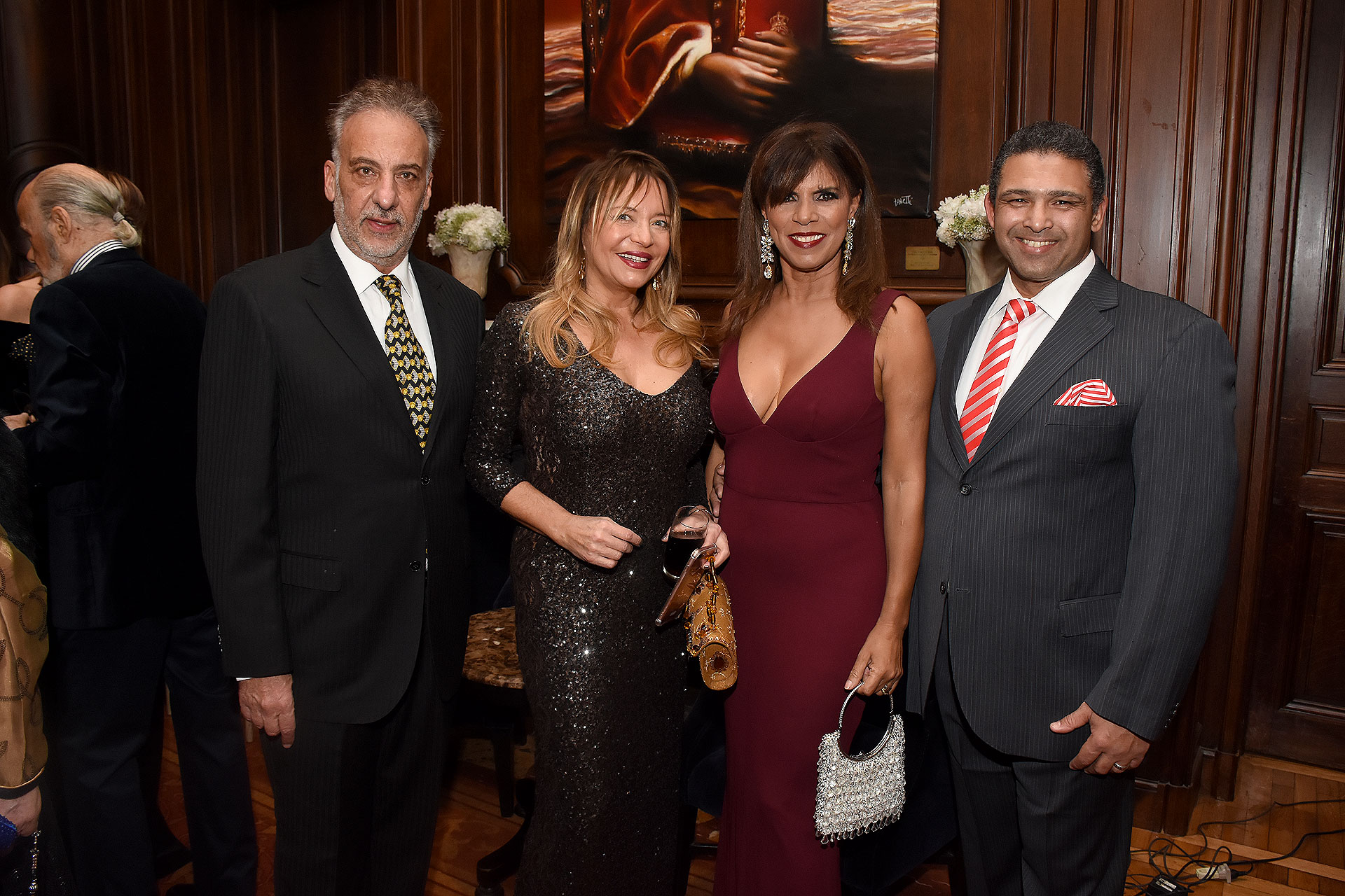 Mónica Eyherabide junto a Anamá Ferreira y Marcelo Mascaro