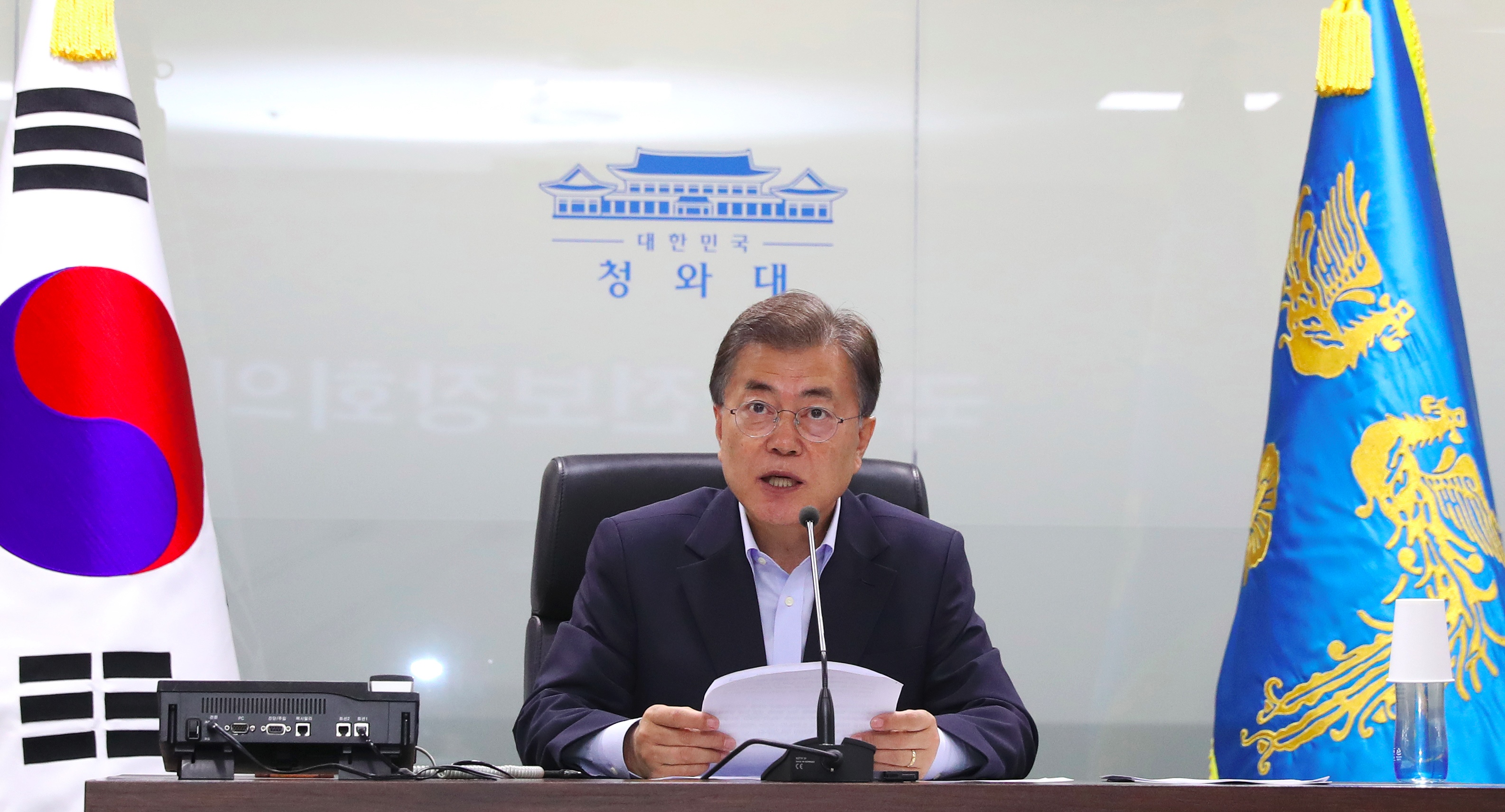 El presidente de Corea del Sur, Moon Jae In, convocó una reunión de emergencia tras el lanzamiento de su vecino del Norte (AFP)