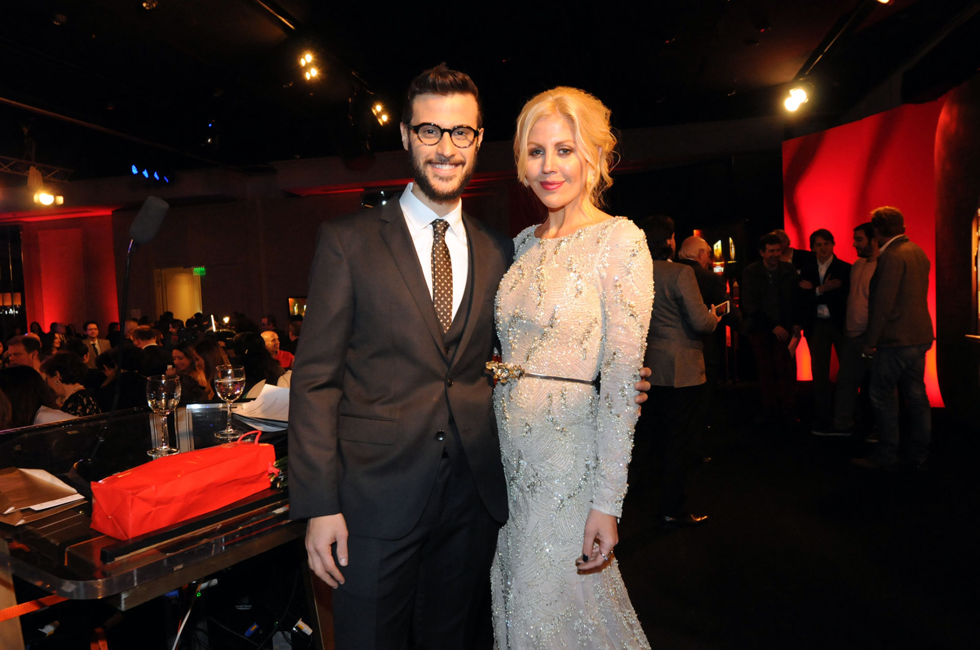 Diego Leuco y Barbie Simons, los conductores de la ceremonia (Teleshow)