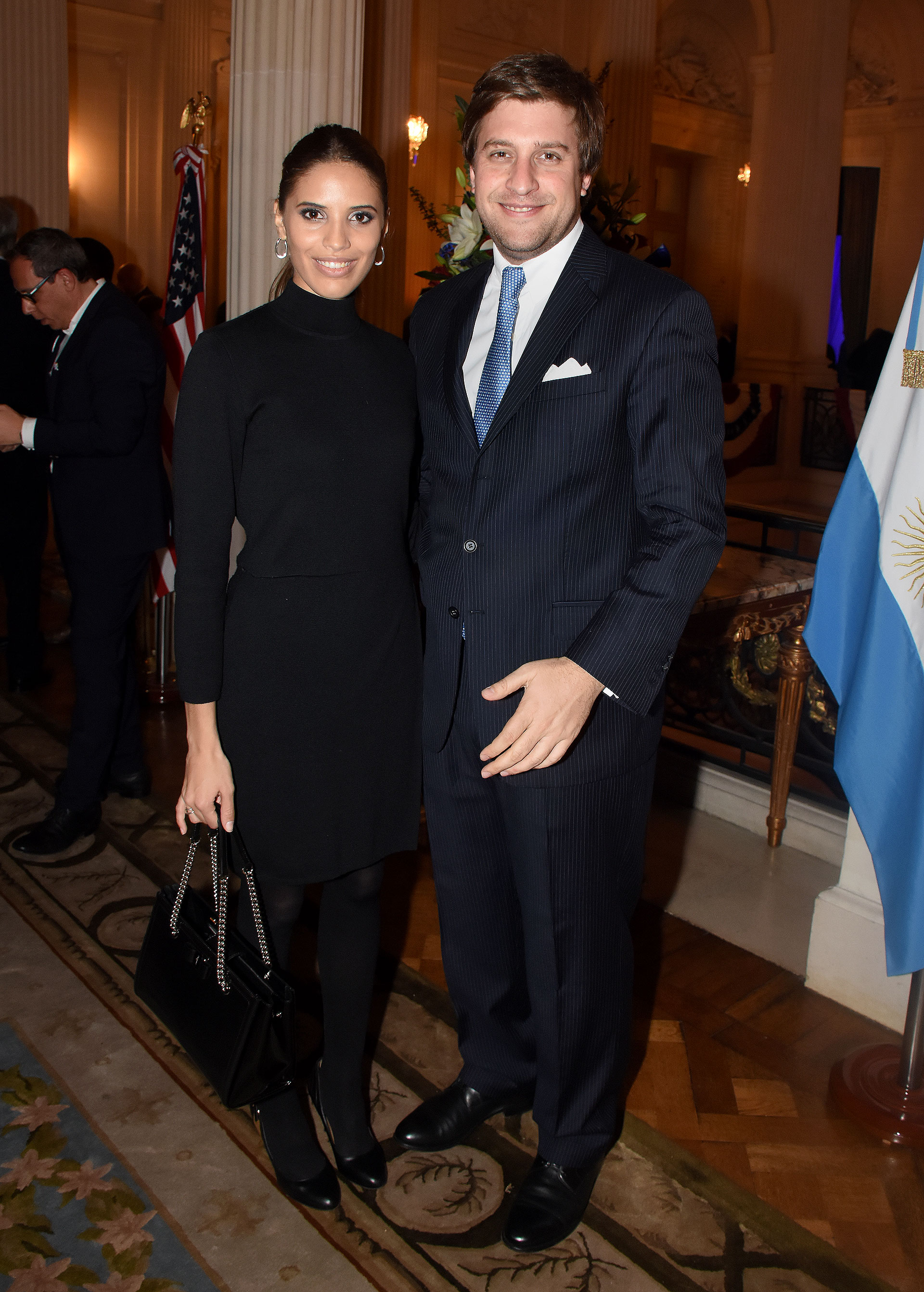 Georgie Neuss, director del Grupo Urban Yard y chairman de QEV, junto a su pareja, la modelo Taina Laurino Ferreira