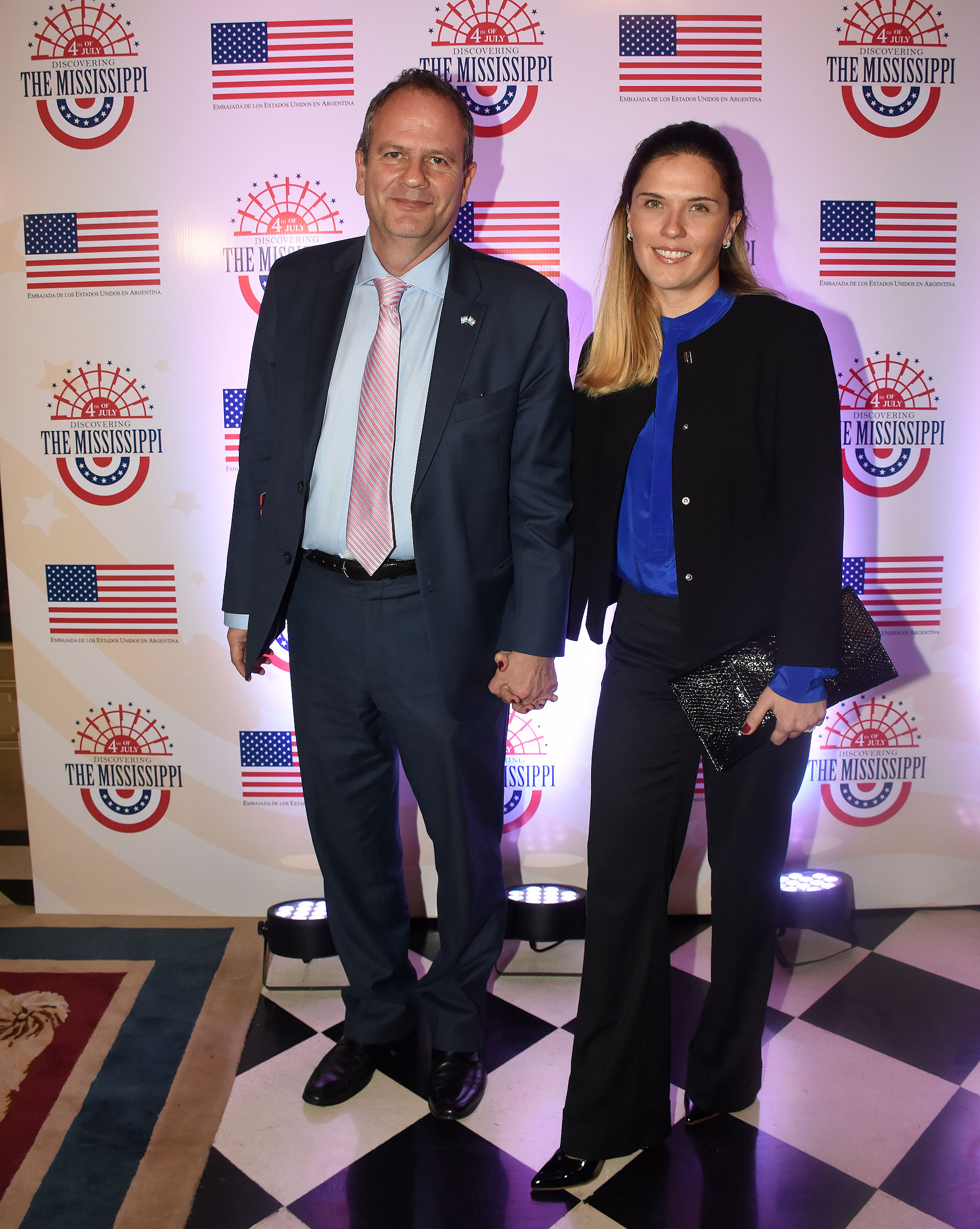 El embajador de Israel en la Argentina, Ilan Sztulman, y su mujer Jaqueline
