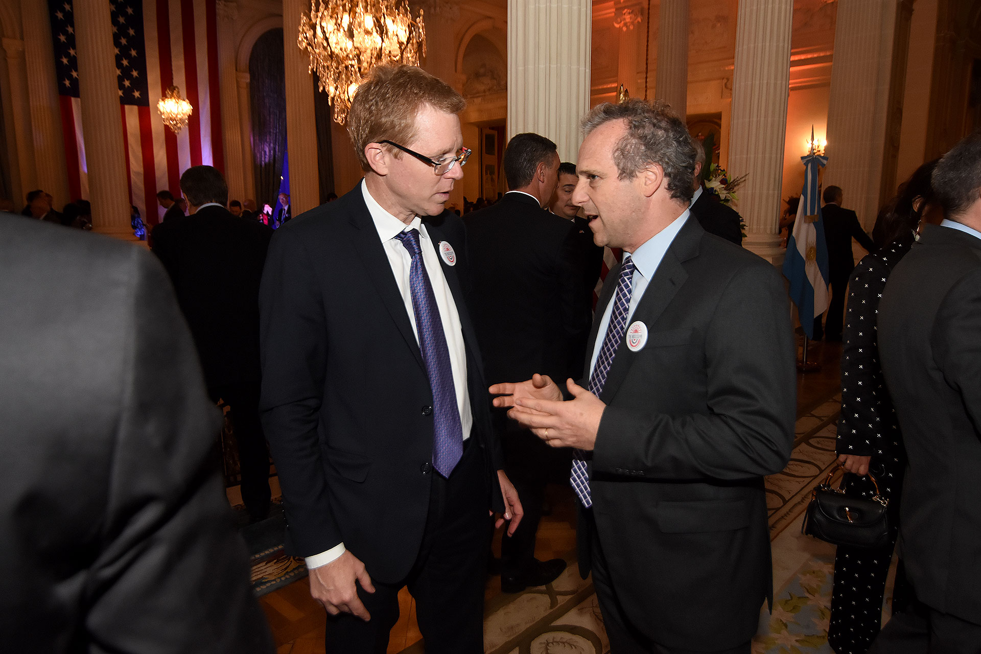 El presidente del Banco Provincia, Juan Curutchet, junto a Roberto Alexander, presidente de IBM Argentina