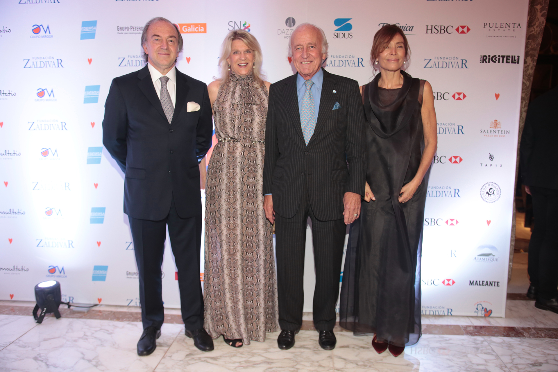 Roberto y Estela Zaldivar reciben a Eva y Santiago Soldati