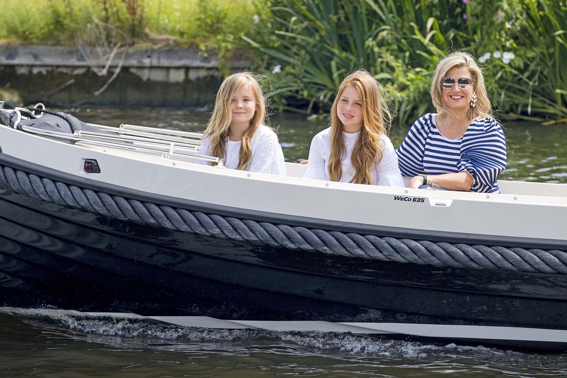 Máxima junto a las princesas Ariane y Alexia, listas para el descanso de verano que se extenderá desde el 17 de julio hasta el 23 de agosto