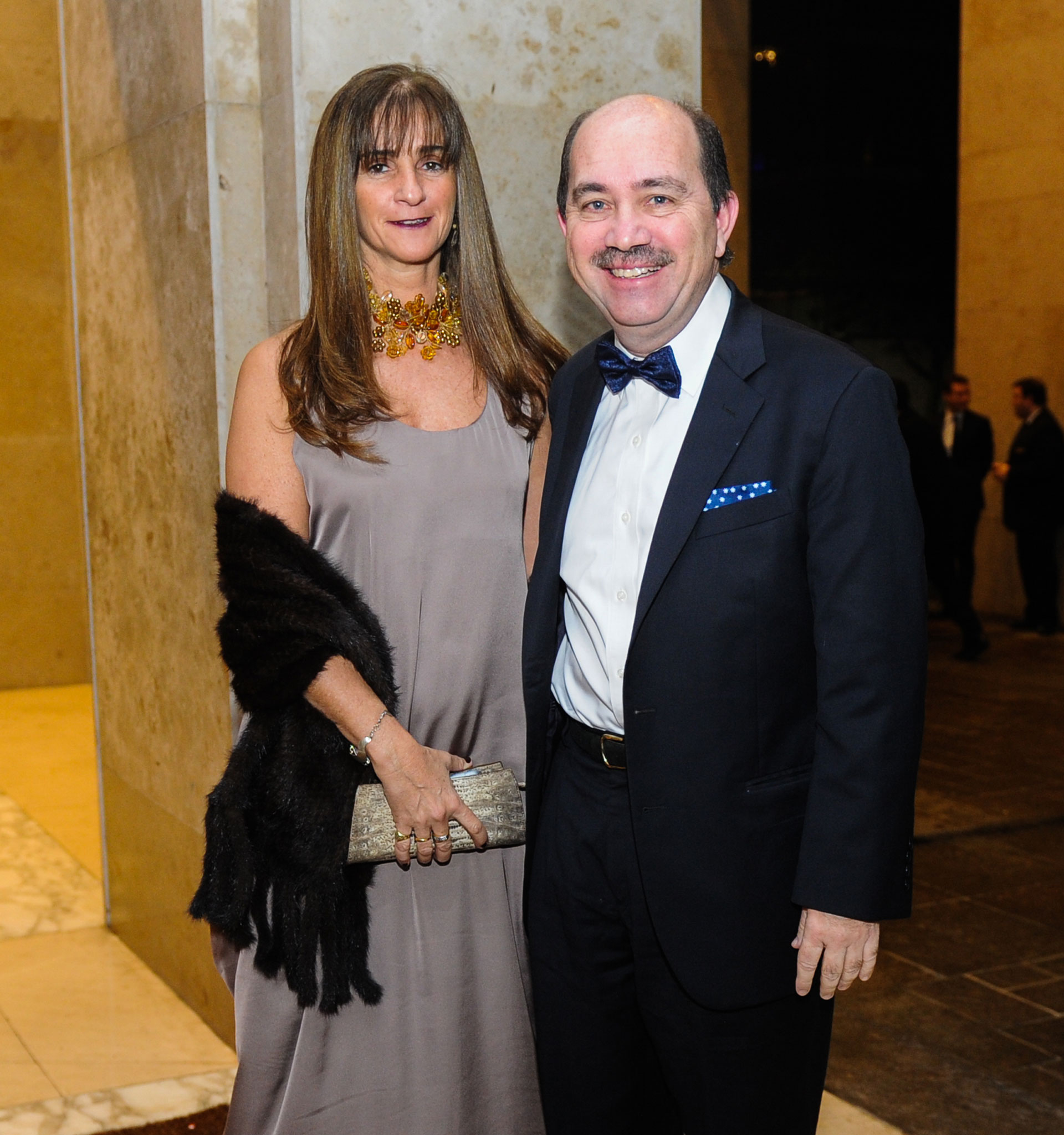 Javier Ortiz Batalla, presidente del Banco Ciudad, y su mujer Carla