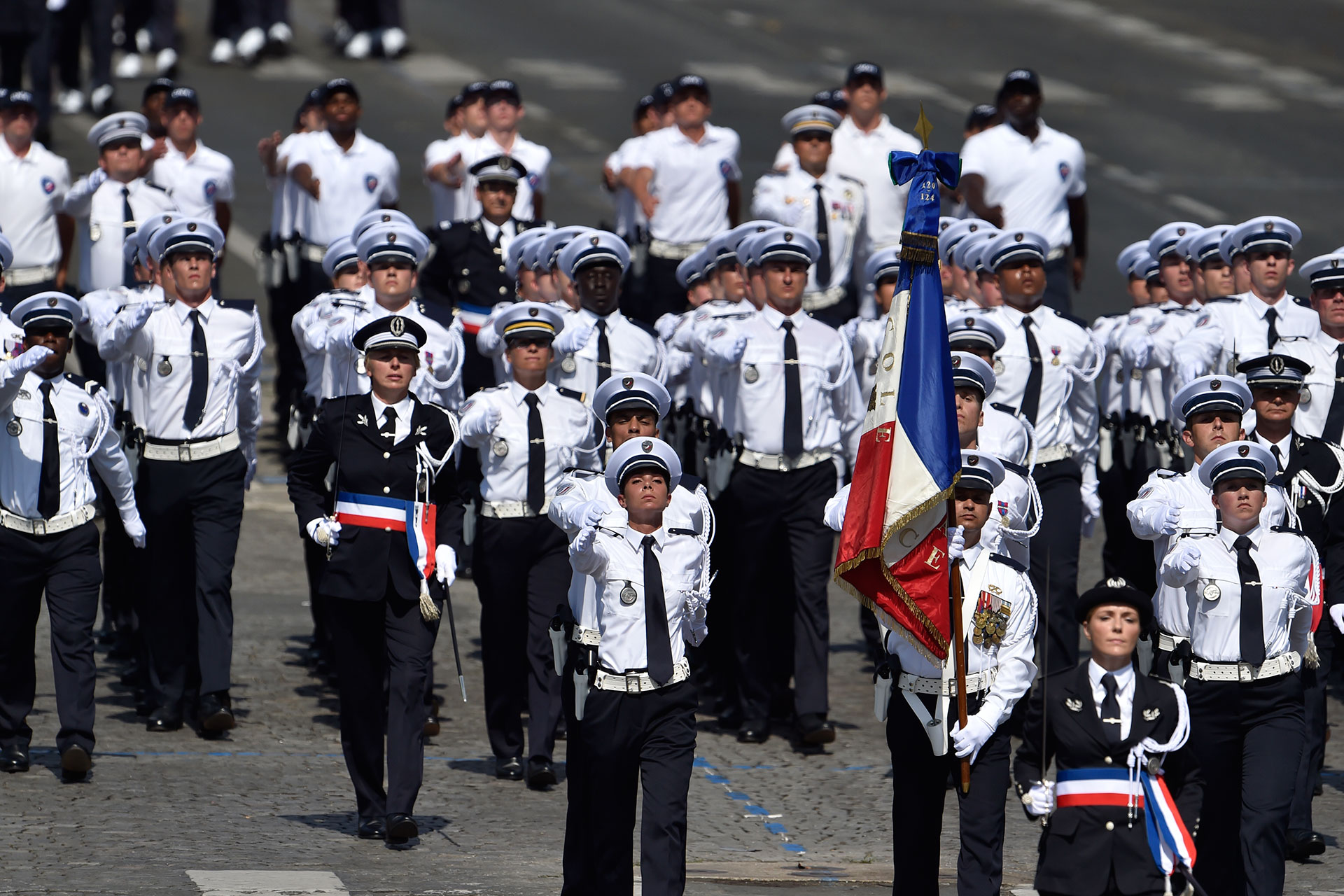 Alumnos de la Escuela Nacional de Policías de Roubaix (AFP)
