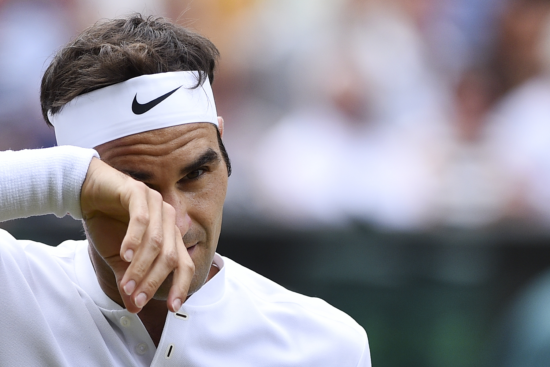 Casí sin despeinarse, Federer logró rápidamente imponer su jerarquía