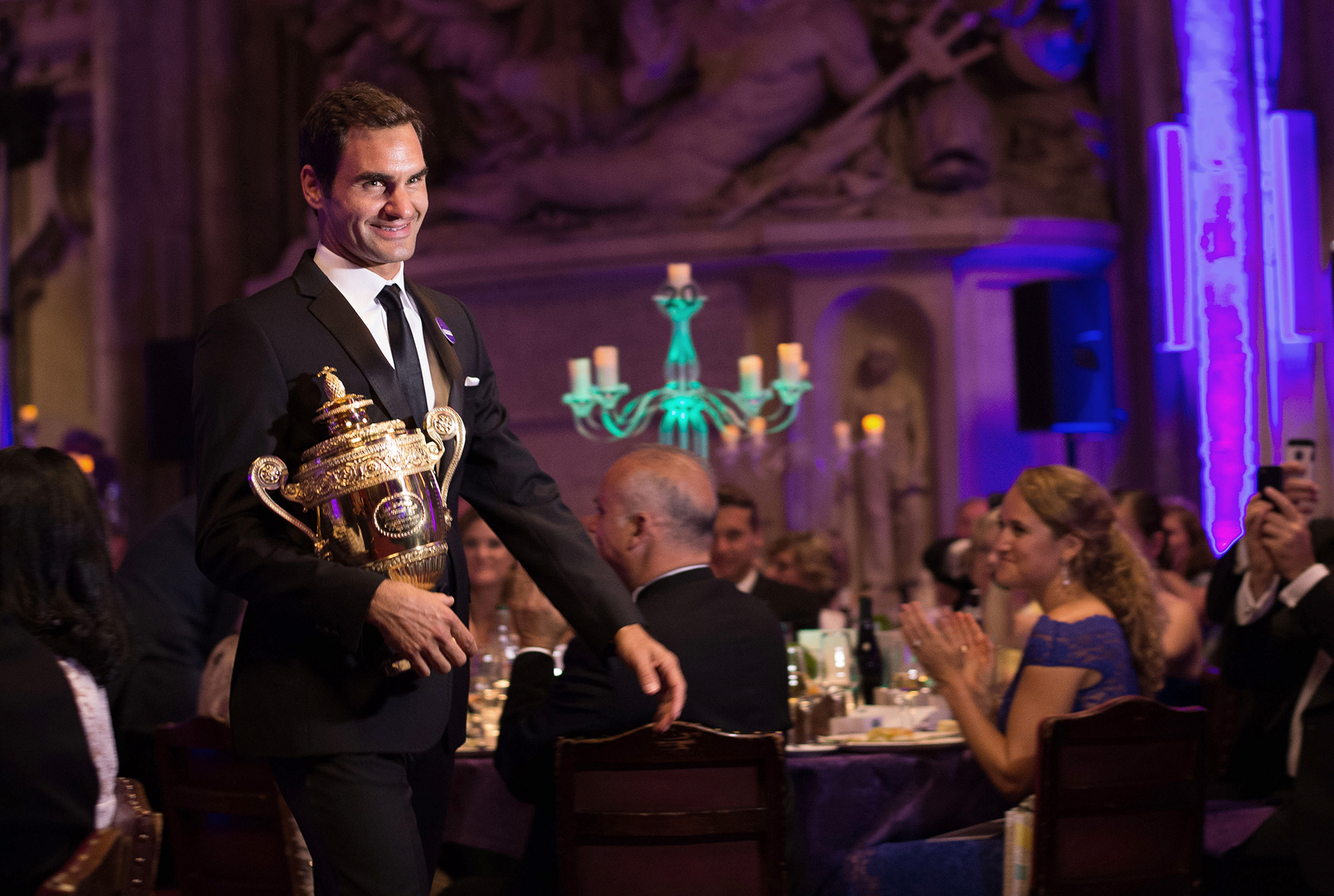 Roger Federer se coronó campeón de Wimbledon Roger Federer se coronó campeón de Wimbledon