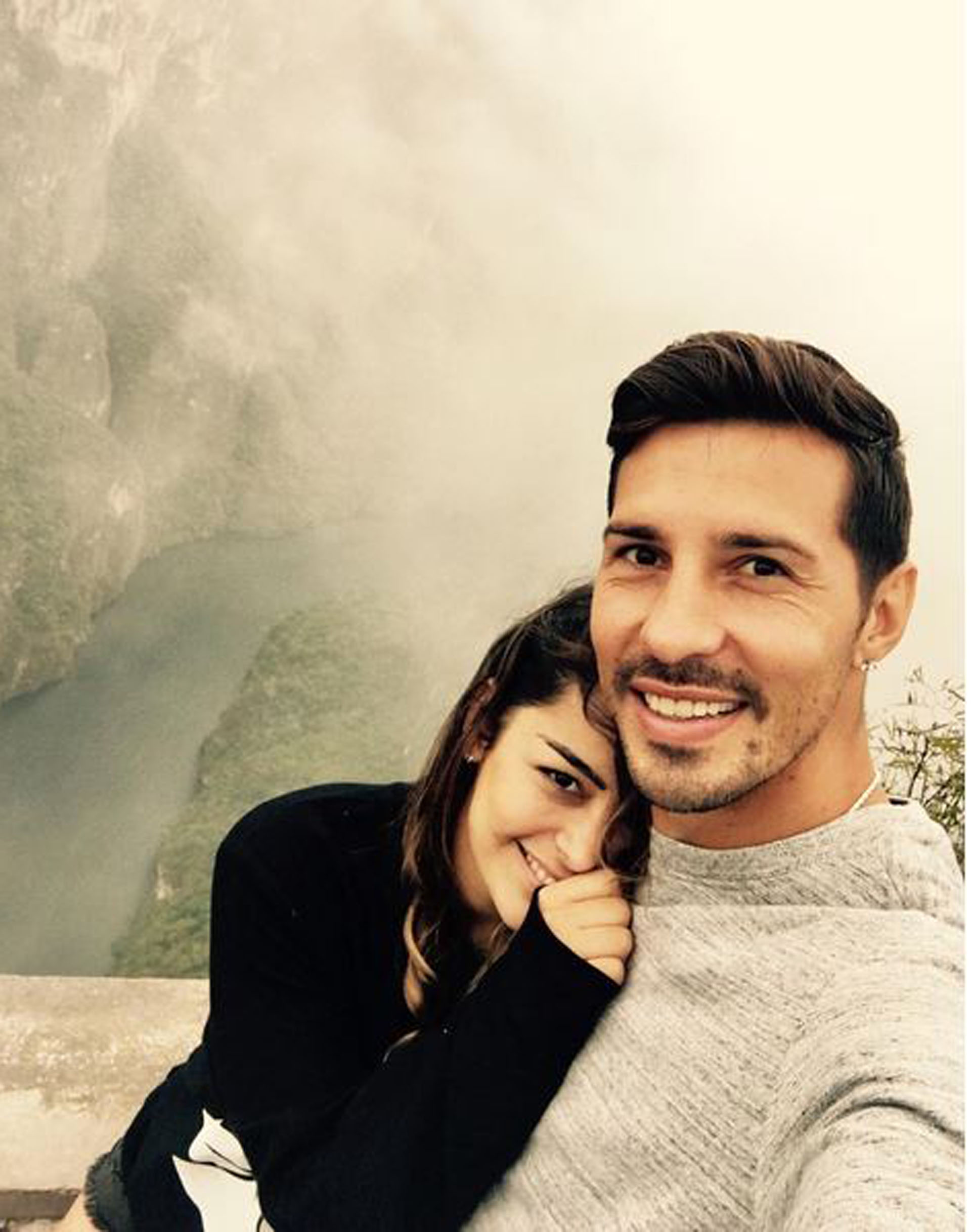 Larissa Riquelme y Jonathan Fabbro.