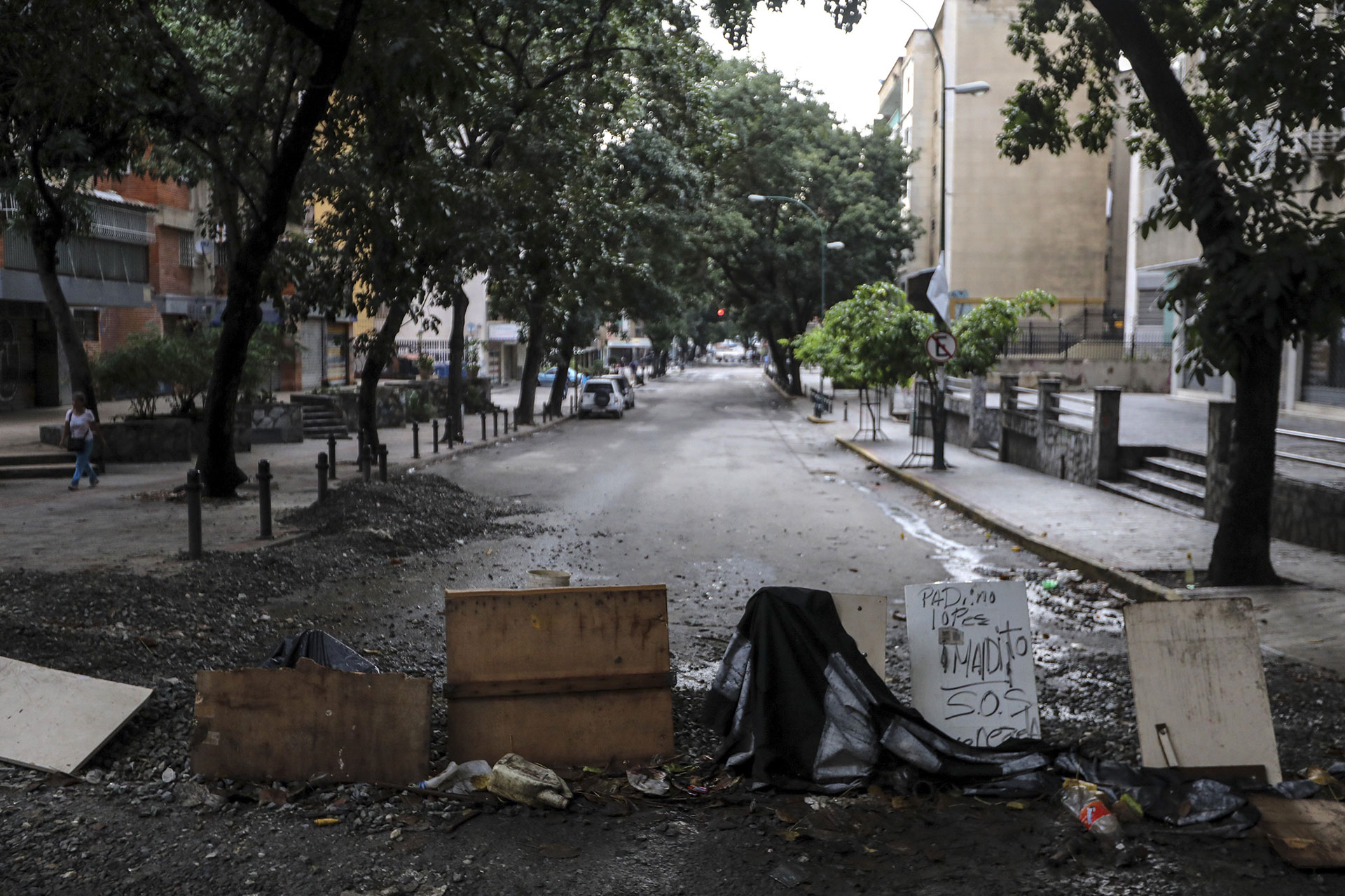 Las barricadas se multiplicaron por toda Caracas y las principales ciudades (EFE)
