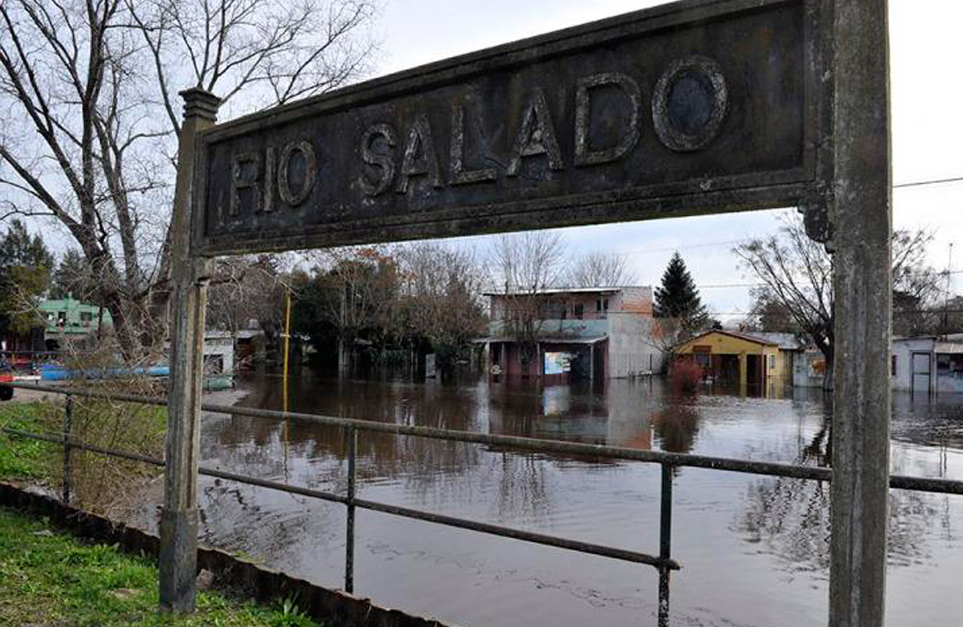 Hace cuatro años que se debate en Tribunales si la causa en la que están imputados tres ex funcionarios por supuesto “estrago culposo agravado por la muerte de 18 personas” está prescripta o no (Télam)