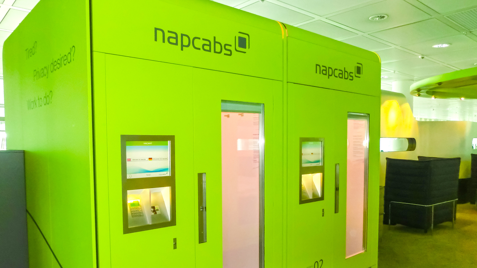 Hoy cada vez más aeropuertos cuentan con lugares cómodos diseñados para descansar