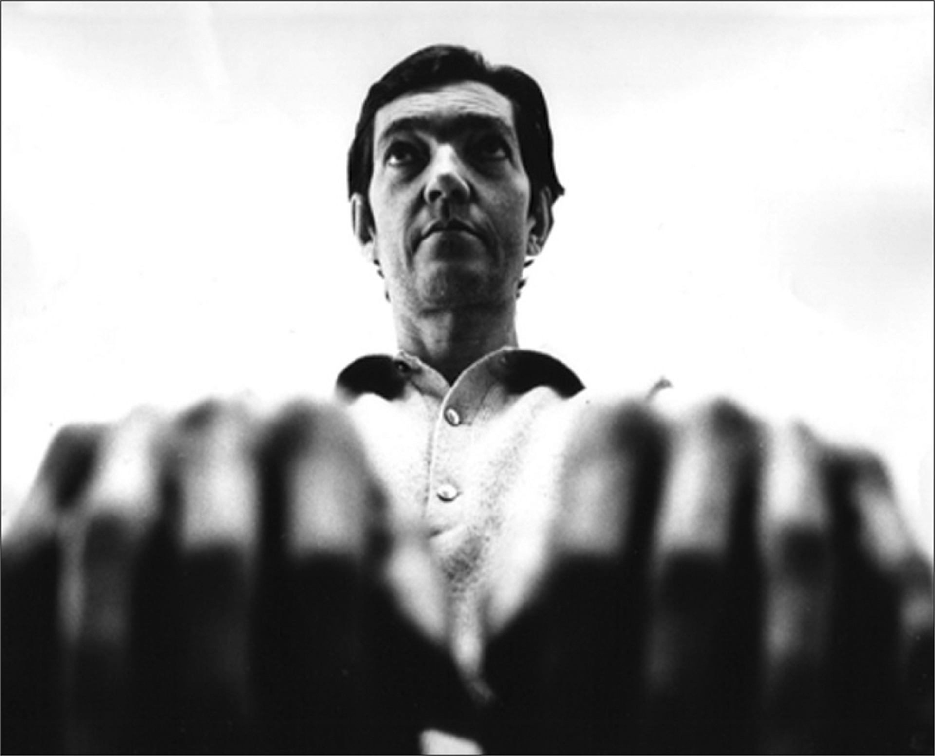 Pocos escritores han influenciado tanto a su generación y las generaciones siguientes como Julio Cortázar