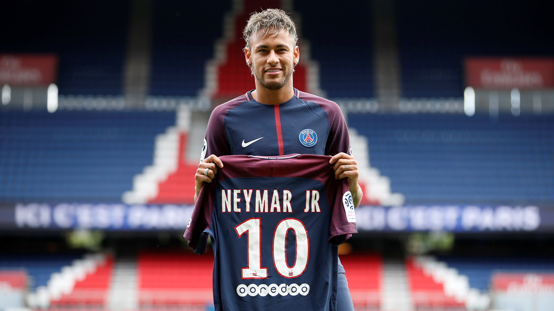 3/8 el PSG de Francia paga 222 millones de euros para quedarse con el pase de Neymar