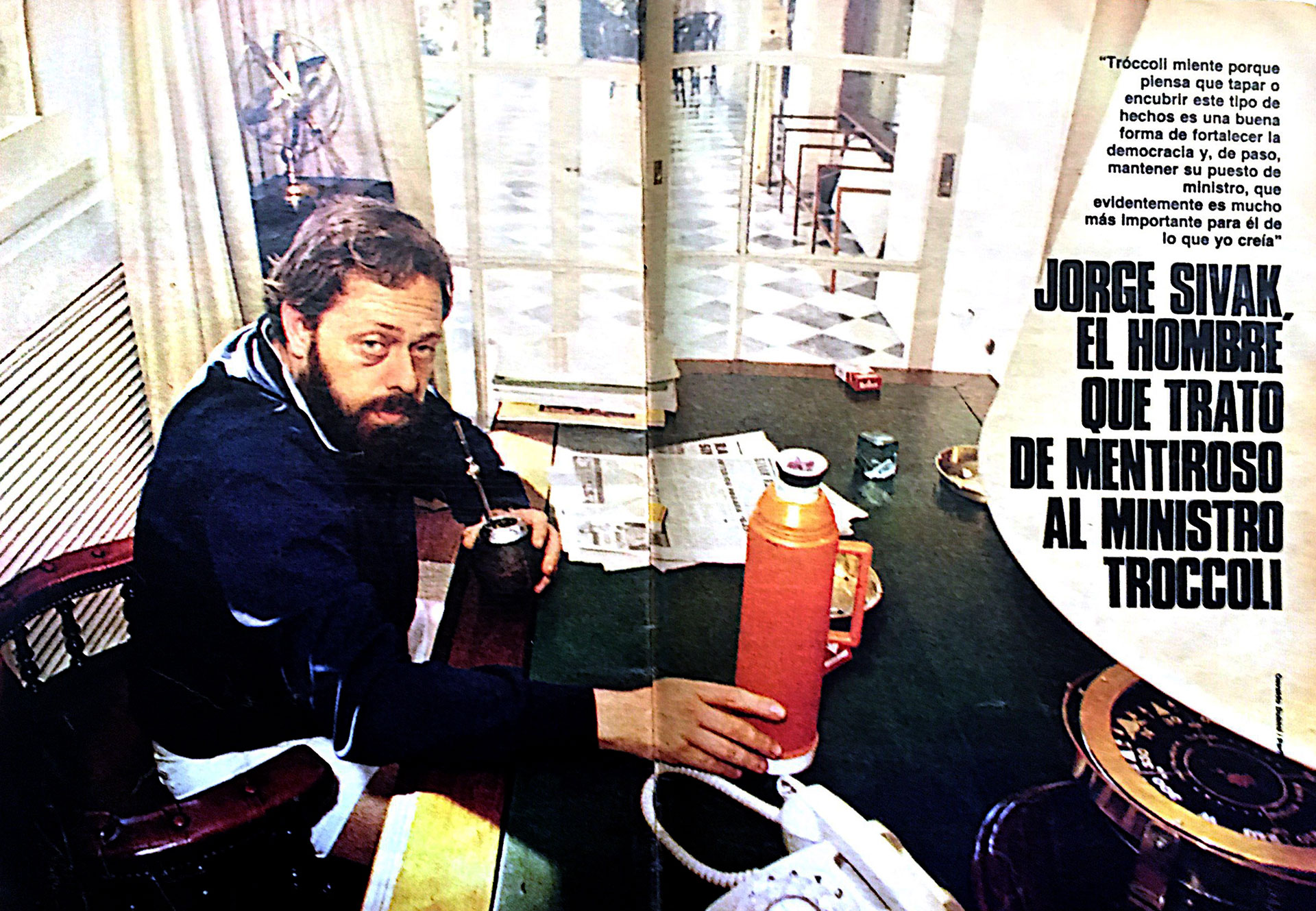 Jorge Sivak, en la revista La Semana, cuando el secuestro de su hermano Osvaldo era uno de los temas más tratados por los medios, a mediados de los 80. (Foto: gentileza del autor del libro)