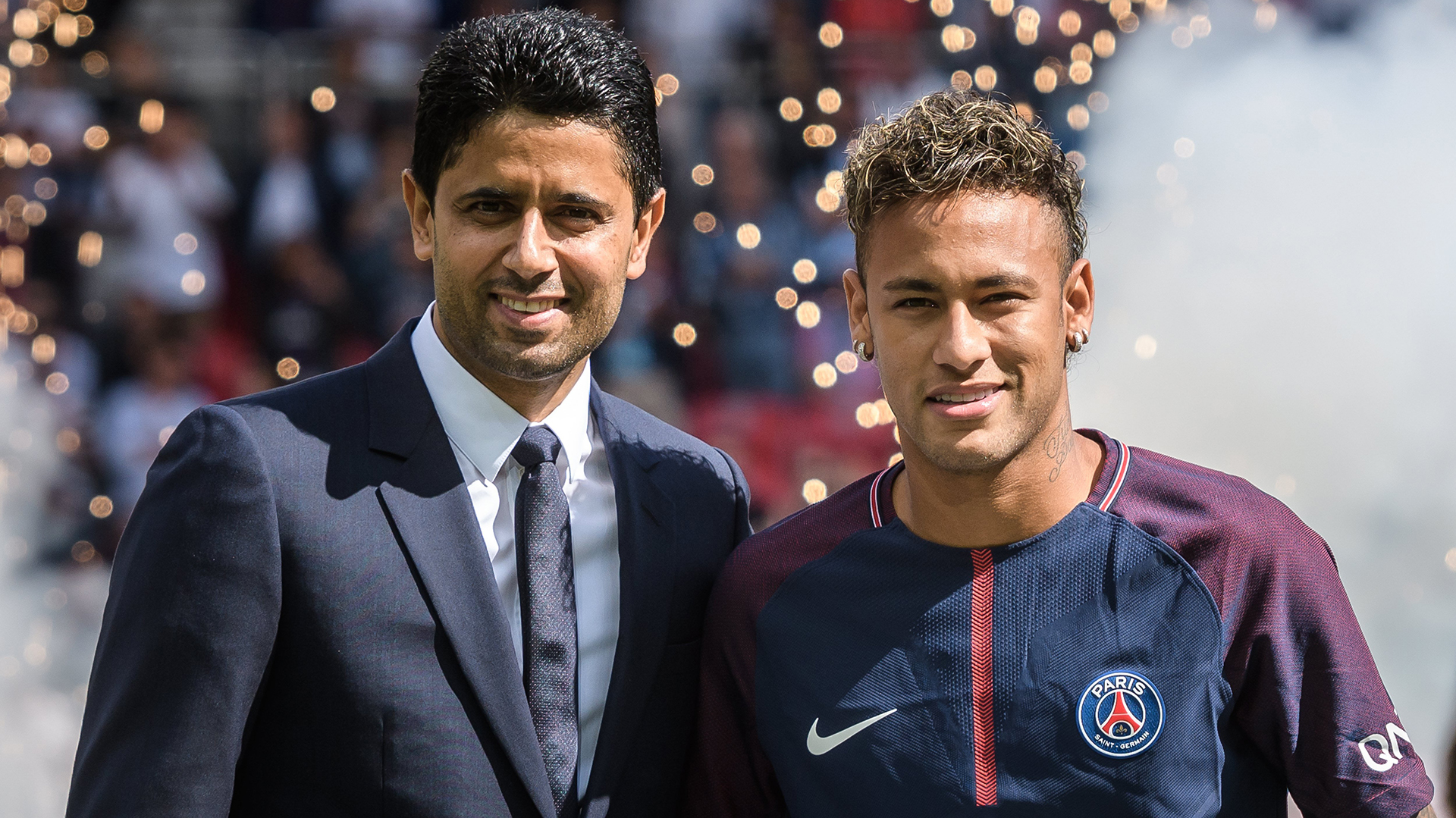 “Se va a quedar al 2000%”, afirmó el presidente del PSG sobre Neymar (EFE)