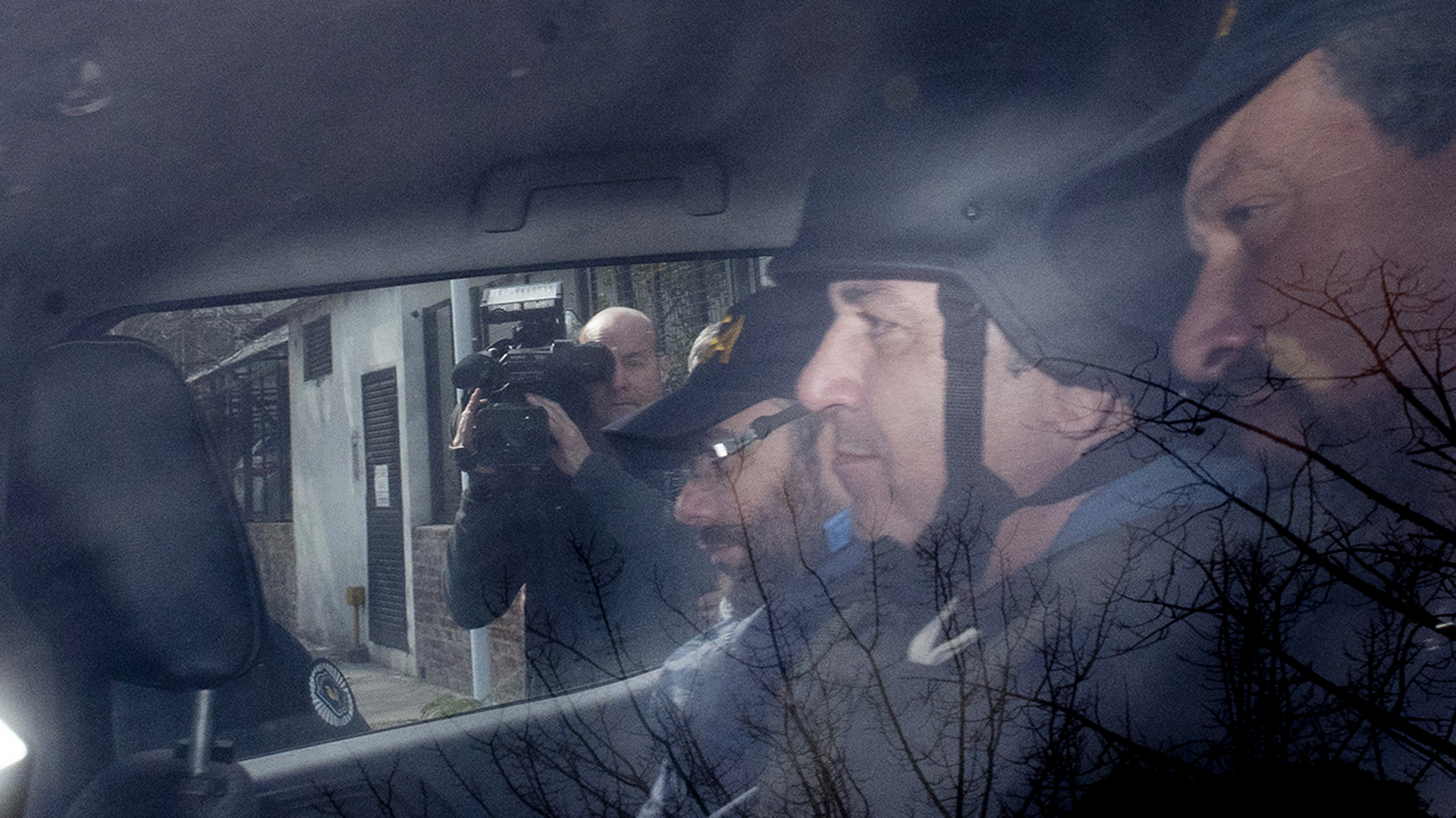 Claudio “Mono” Minnicelli se negó a declarar en Tribunales y quedará detenido hasta el miércoles en Lugano. El cuñado de Julio De Vido se presentó ante el juez federal Marcelo Aguinsky pero evitó responder preguntas