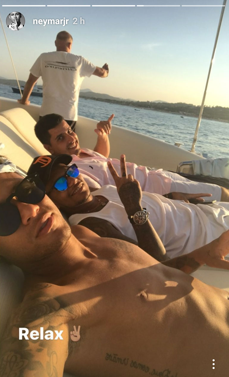 Neymar estuvo en Saint-Tropez horas después de confirmarse su traspaso al PSG