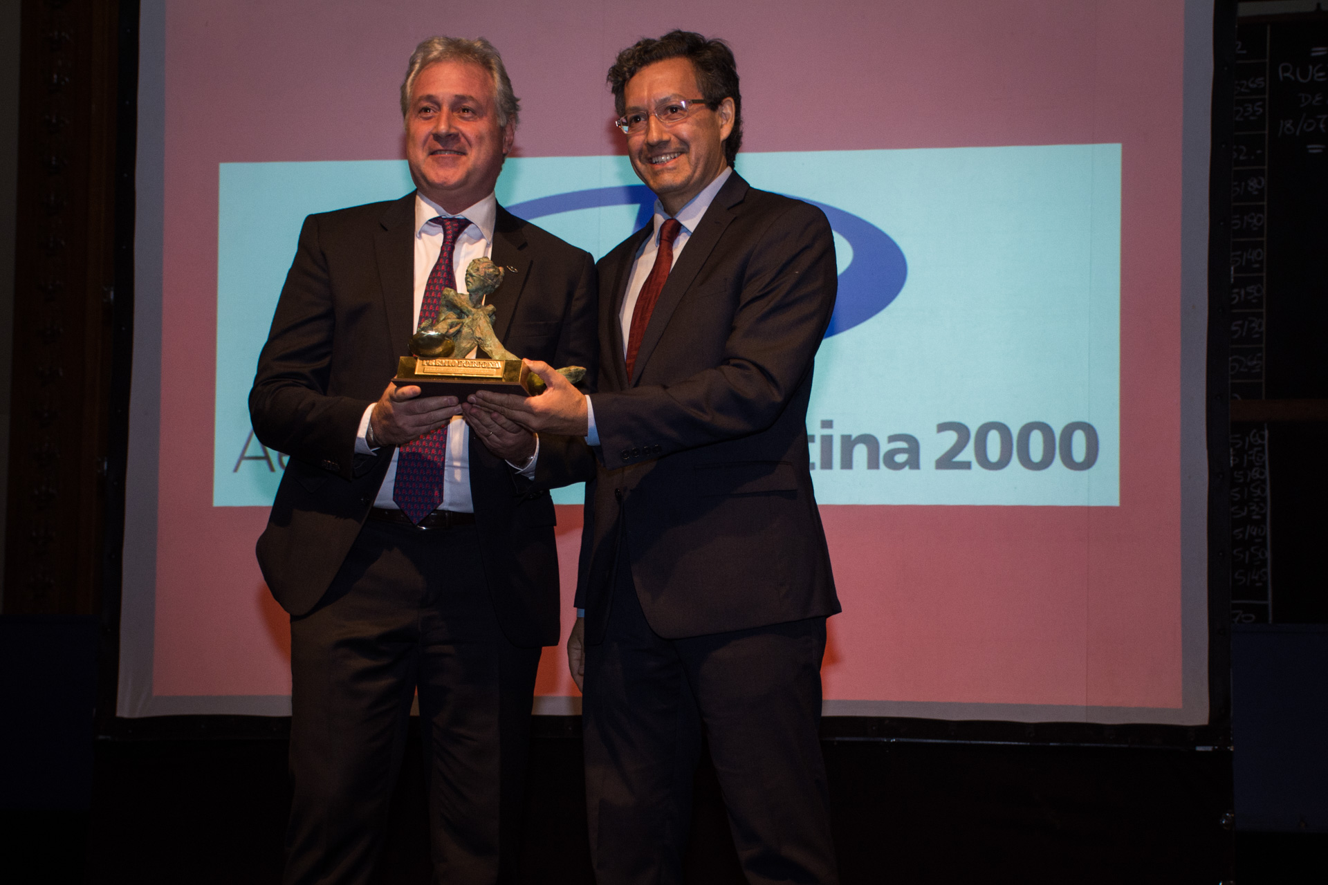 El premio a la Mejor Empresa de Logística y Transporte lo recibió Aeropuertos Argentina 2000 en manos de su CEO, Matías Patanian. El galardón fue entregado por Ceferino Reato