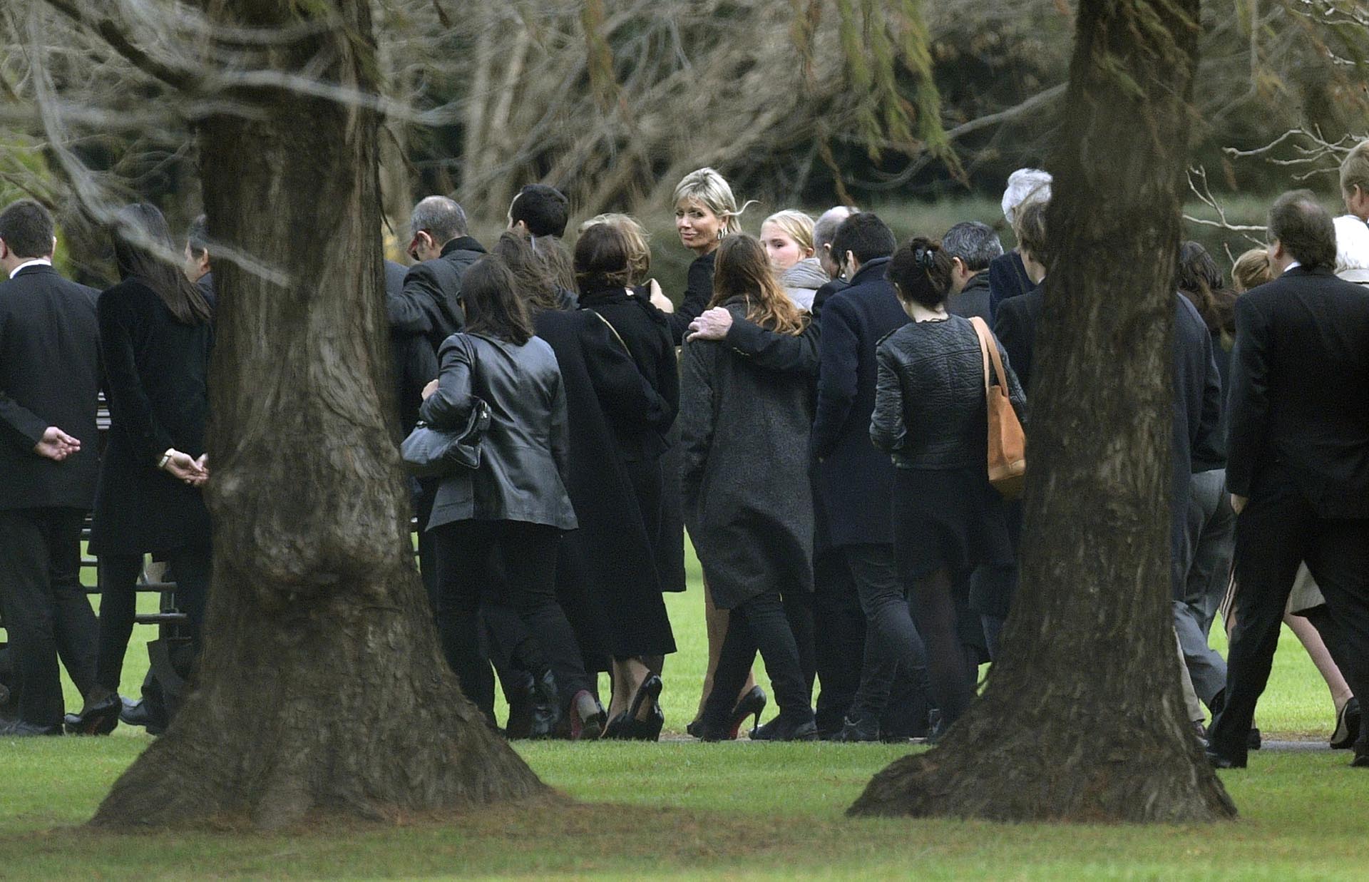 Máxima, Inés, María del Carmen, Martín y Juan acompañan el cortejo. La Reina de Holanda llegó acompañada de su marido Guillermo, y sus hijas, las princesas Amalia, Alexia y Ariadna (AFP PHOTO / JUAN MABROMATA)