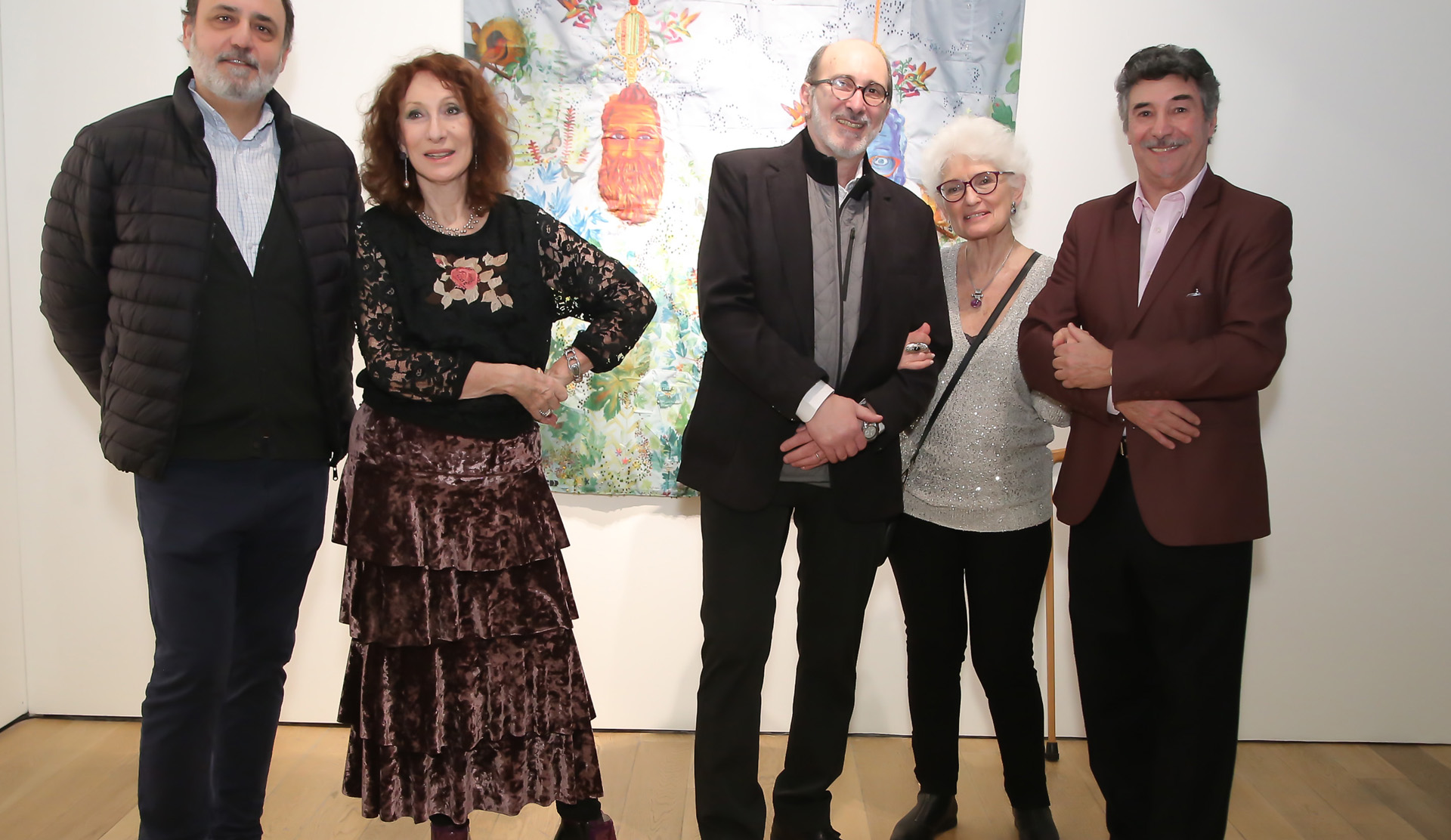 Algunos de los artistas participantes de “Sinergias”: Claudio Gallina, Cristina Santander, Uri Negvi, Julie Weisz y Armando Ramaglia quienes realizaron sus obras con diferentes elementos de uso médico y tecnológico. La impactante muestra fue declarada de Interés Cultural por el Ministerio de Cultura de la Nación y por la Legislatura porteña