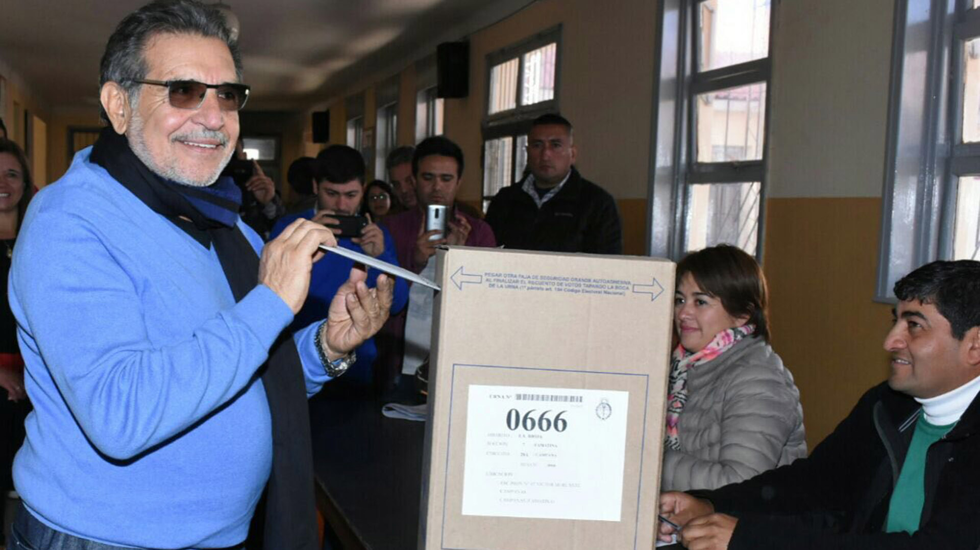 Luis Beder Herrera apostó a un look patrio