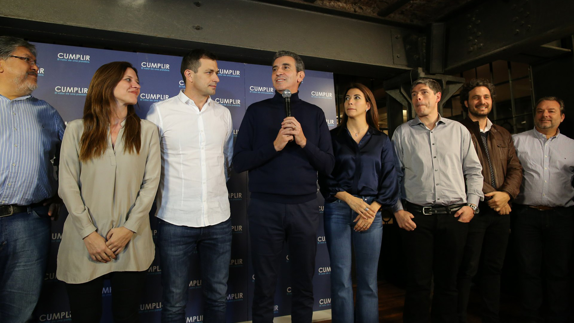 Florencio Randazzo junto los precandidatos de Cumplir
