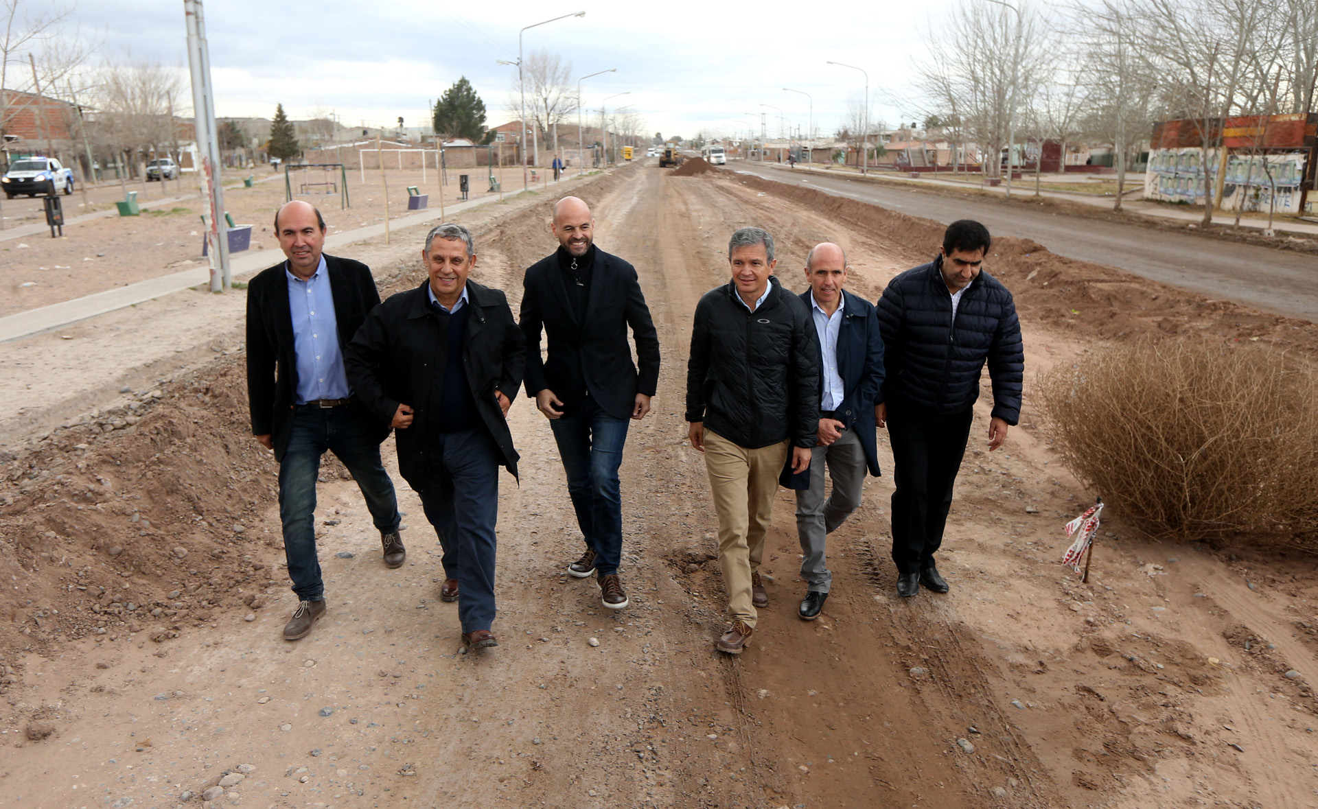 El ministro de Transporte de la Nación, Guillermo Dietrich, recorrió el inicio de las obras del Metrobus en el extremo oeste de la ciudad de Neuquén