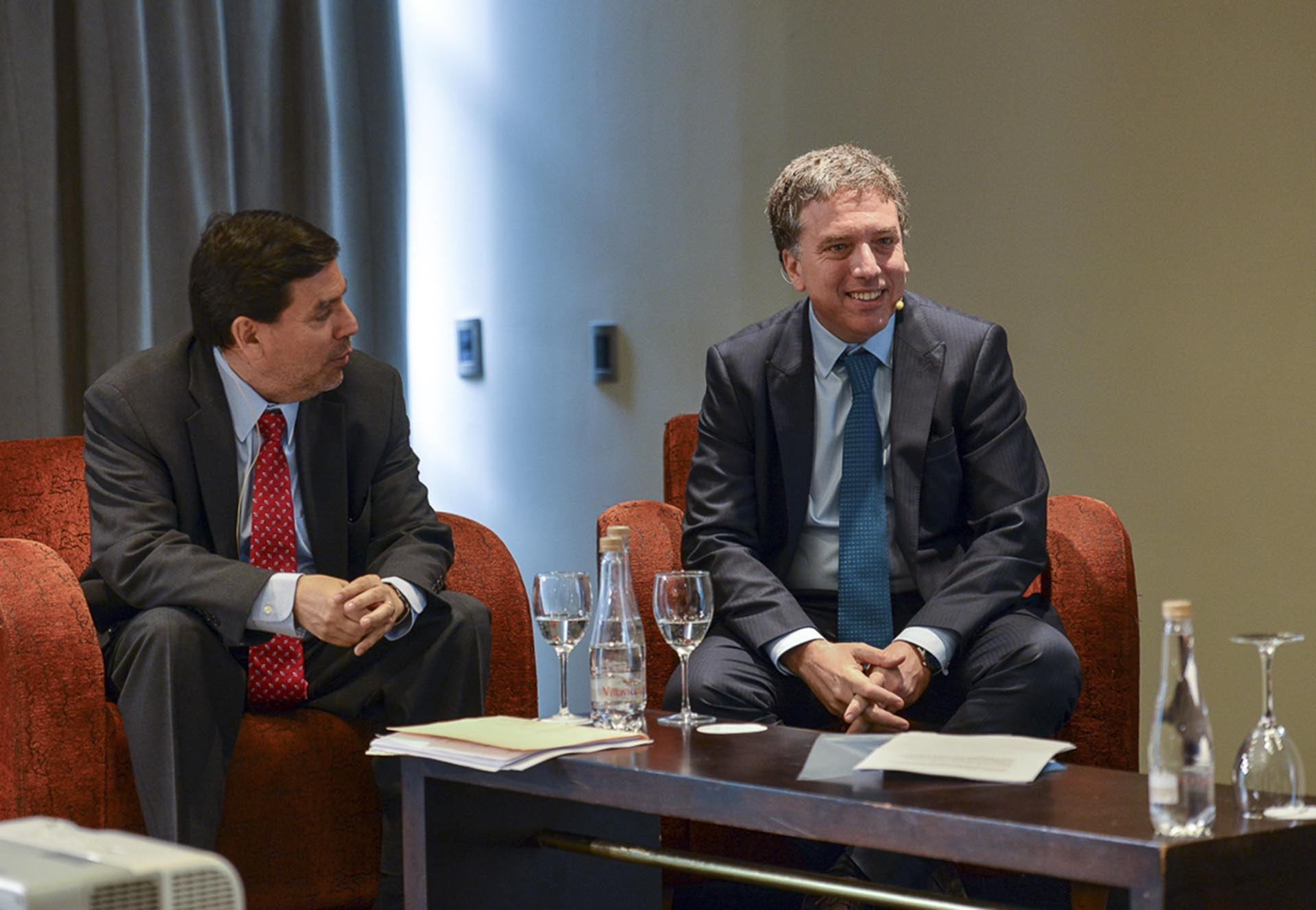 El Ministro de Hacienda, Nicolás Dujovne, asistió esta mañana a la conferencia de la Asociación Argentina de Presupuesto y Administración Financiera Pública (ASAP) sobre reforma tributaria y política fiscal en América Latina.
