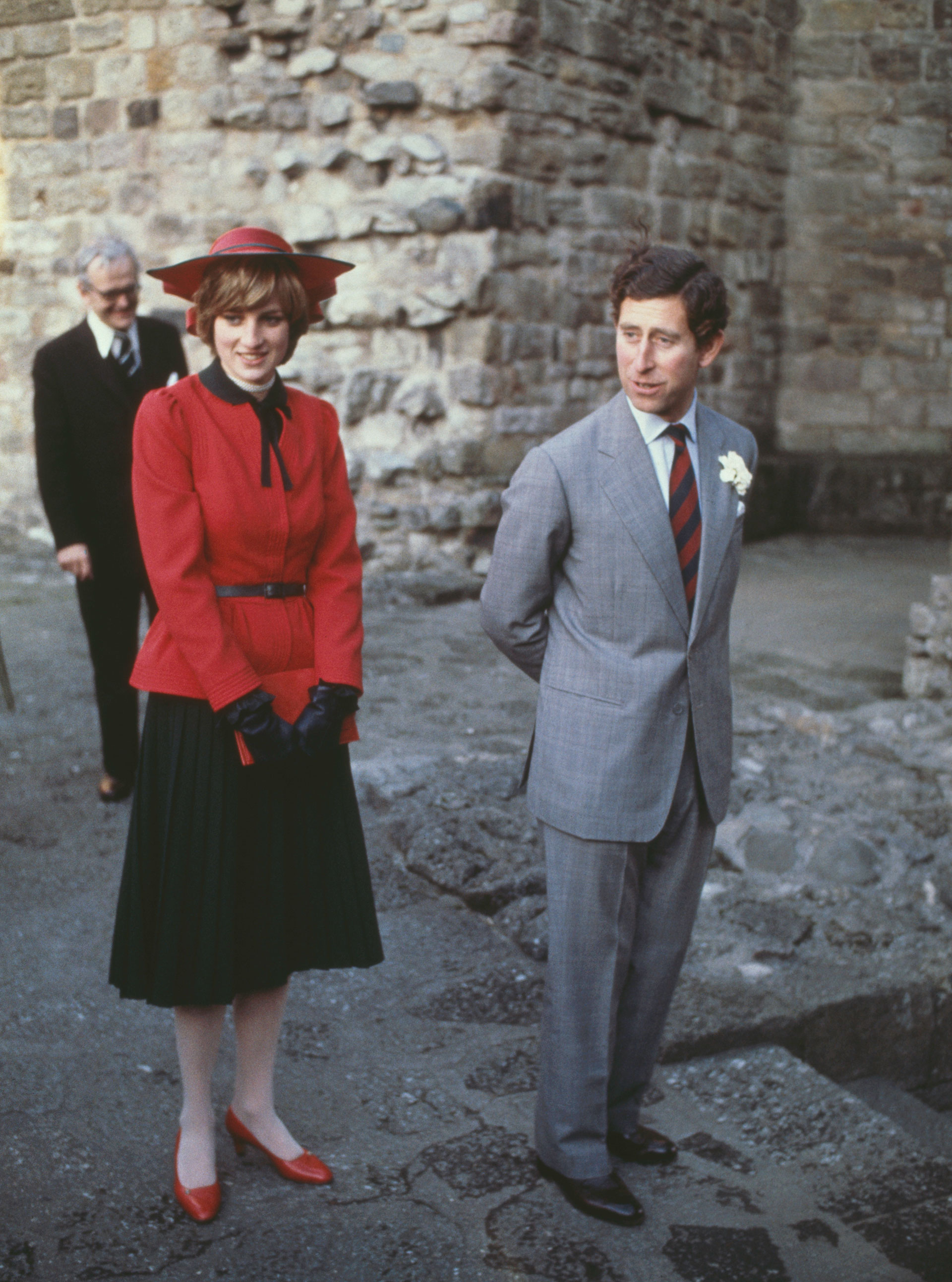 Dos jóvenes Lady Di y Carlos en el Reino Unido en los años 80 (Getty Images)