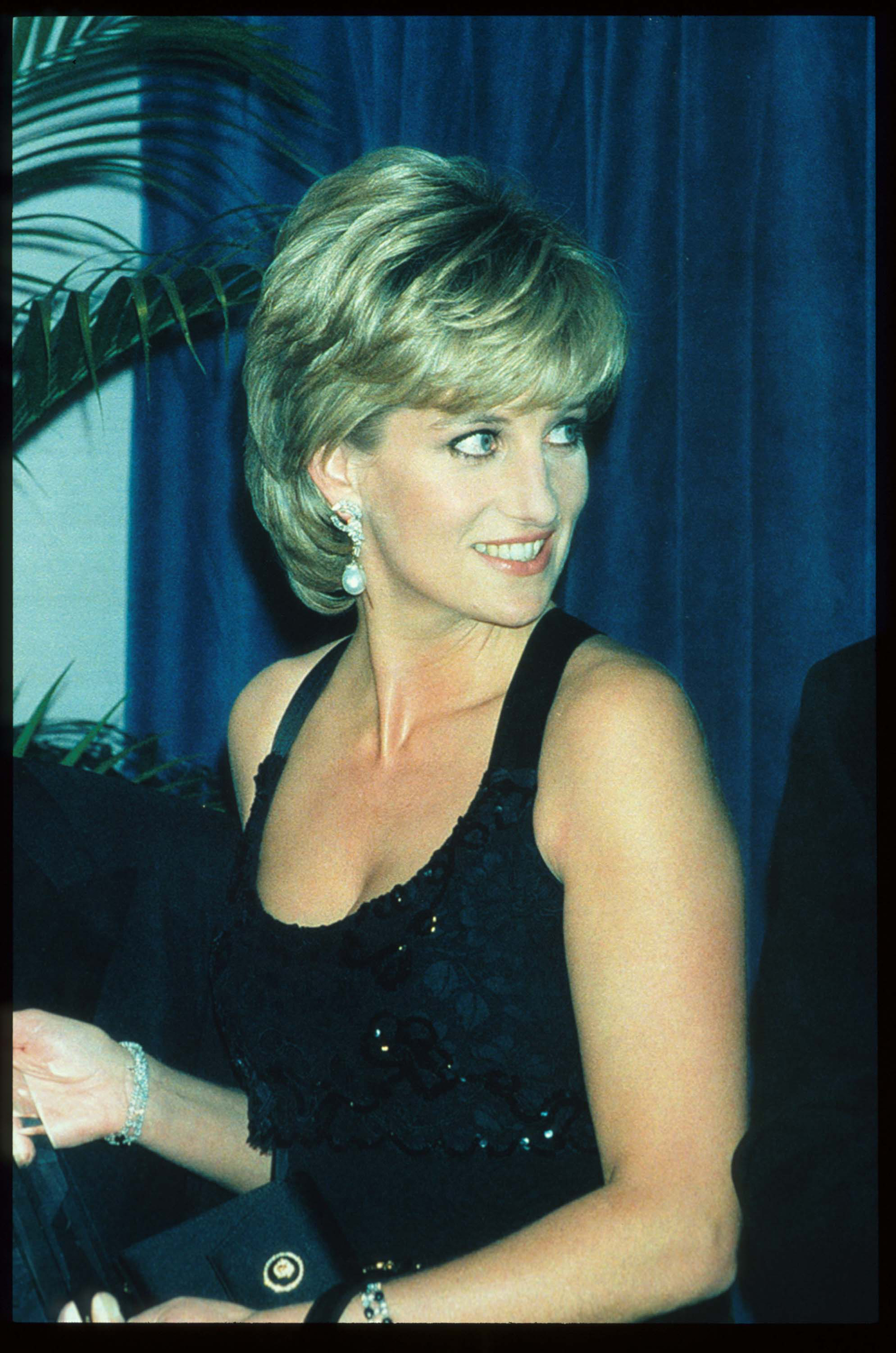 Diana era imitada por miles de mujeres de todos los rincones del mundo por su peculiar “beauty look” (Getty Images)
