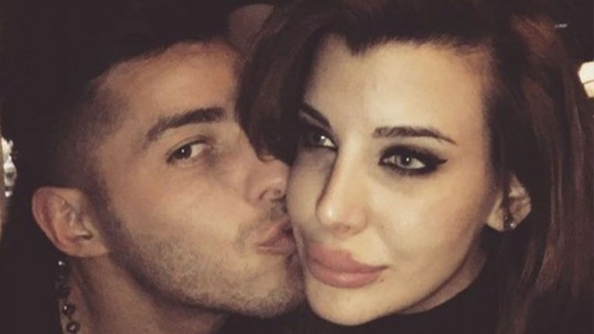 Lhoan y Charlotte Caniggia