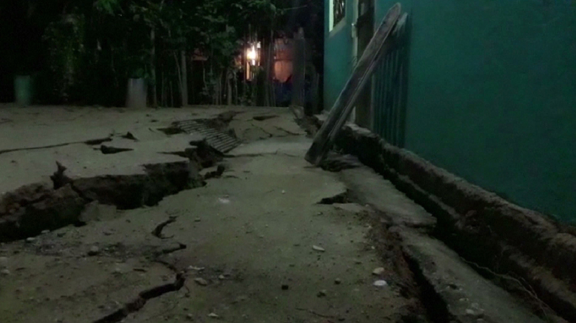 Los daños a un edificio de Minatitlan, Mexico (AFP)