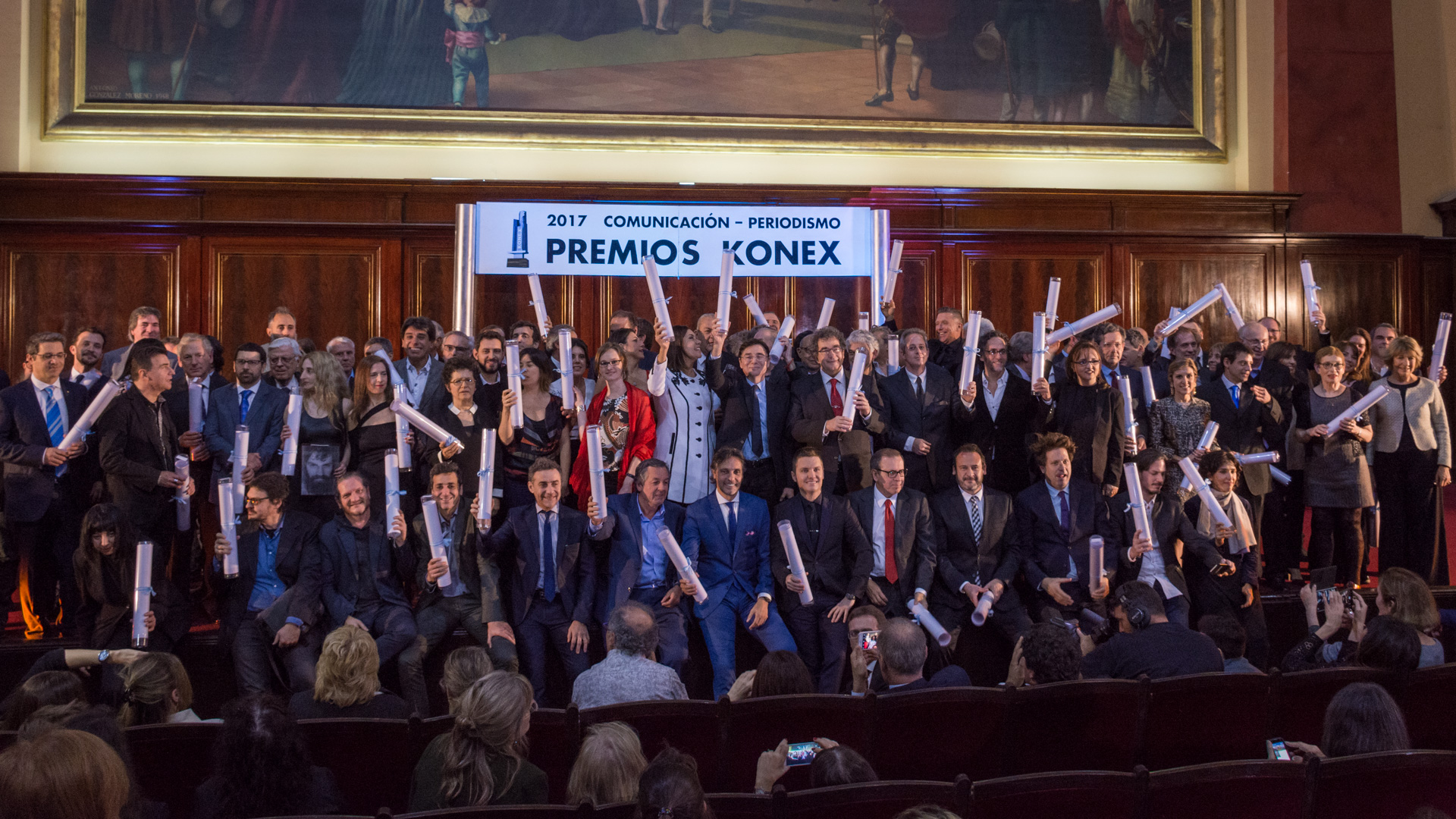 La selección de los 100 premiados, correspondiente a las personalidades más destacadas de la última década (2007-2016), estuvo a cargo de un Gran Jurado integrado por 20 personalidades y presidido por Magdalena Ruiz Guiñazú. Todos sus miembros son anteriores premiados Konex y se han autoexcluido de nuevas distinciones