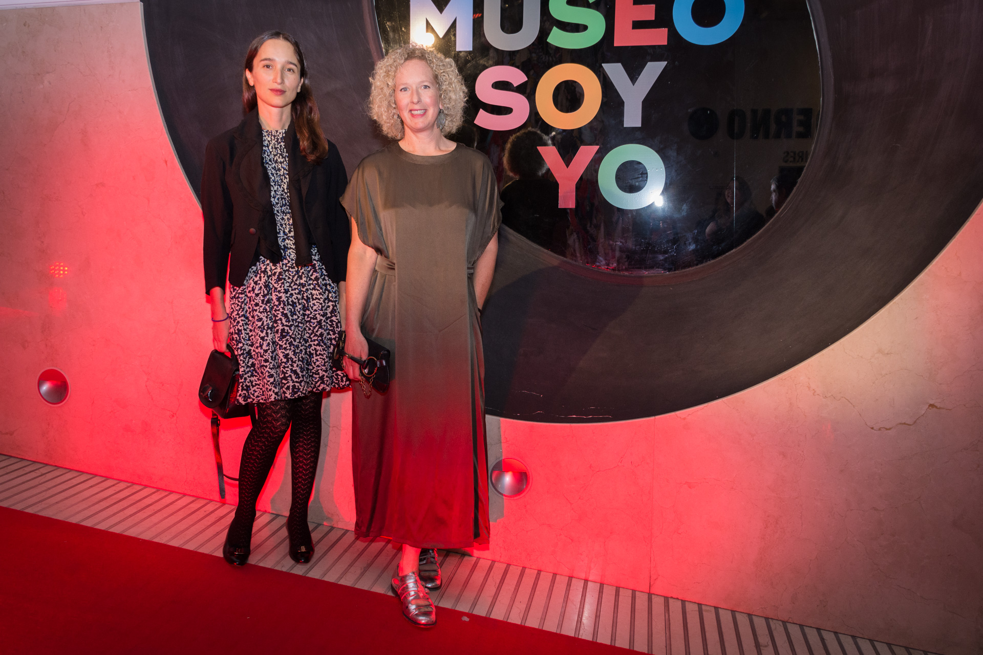Luna Paiva y Astrid Perkins. Los invitados también disfrutaron de un preview exclusivo de las exposiciones del Museo
