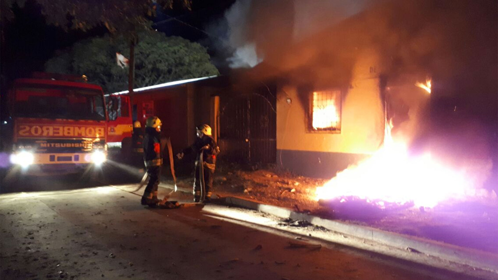 Resultado de imagen para Borrachos incendian un departamento