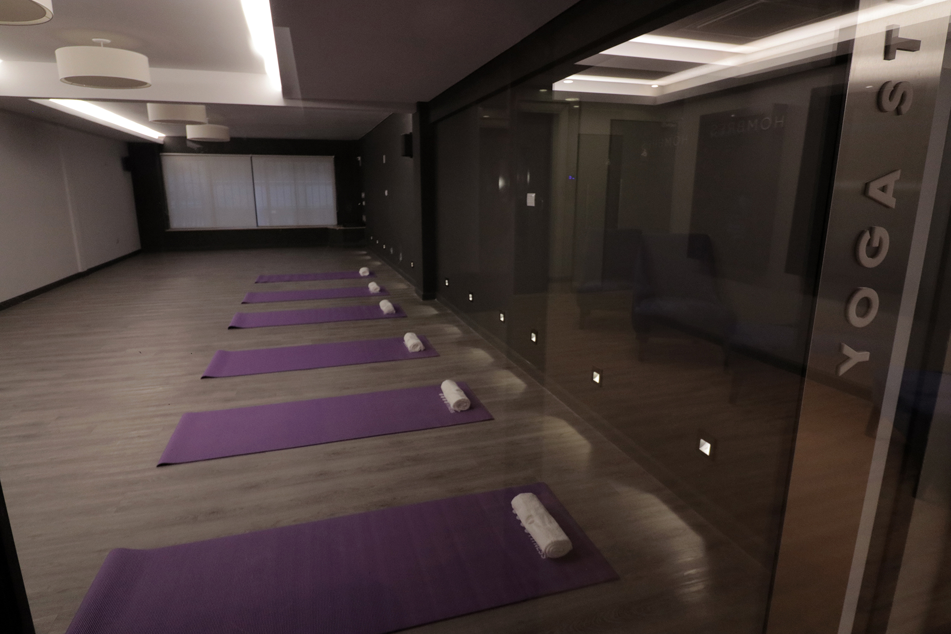 El amplio Yoga Studio.