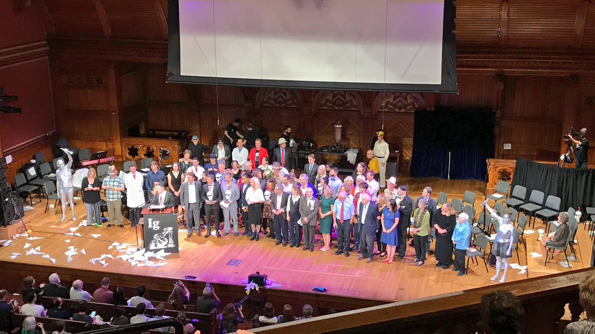 La entrega de los Ig Nobel 2017