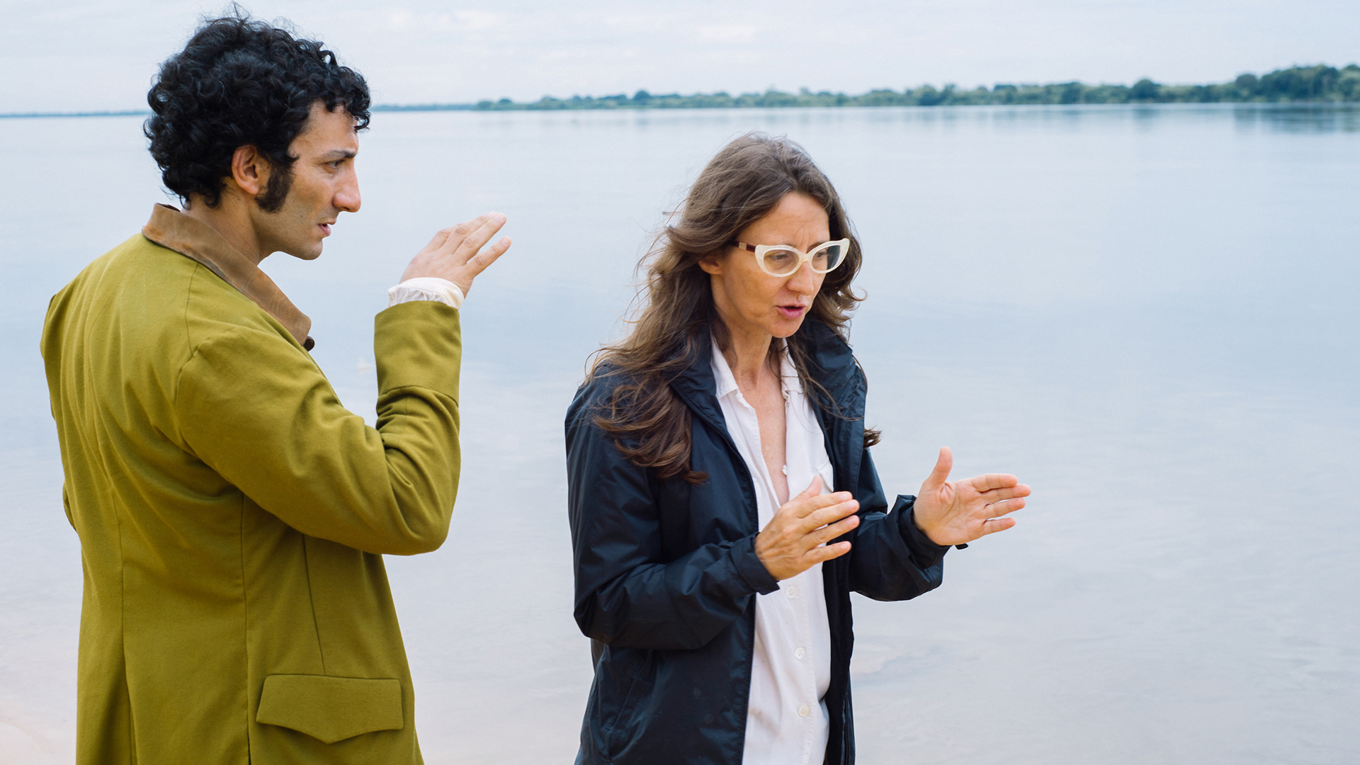 Lucrecia Martel y Juan Minujín, quien también actúa en “Zama”.