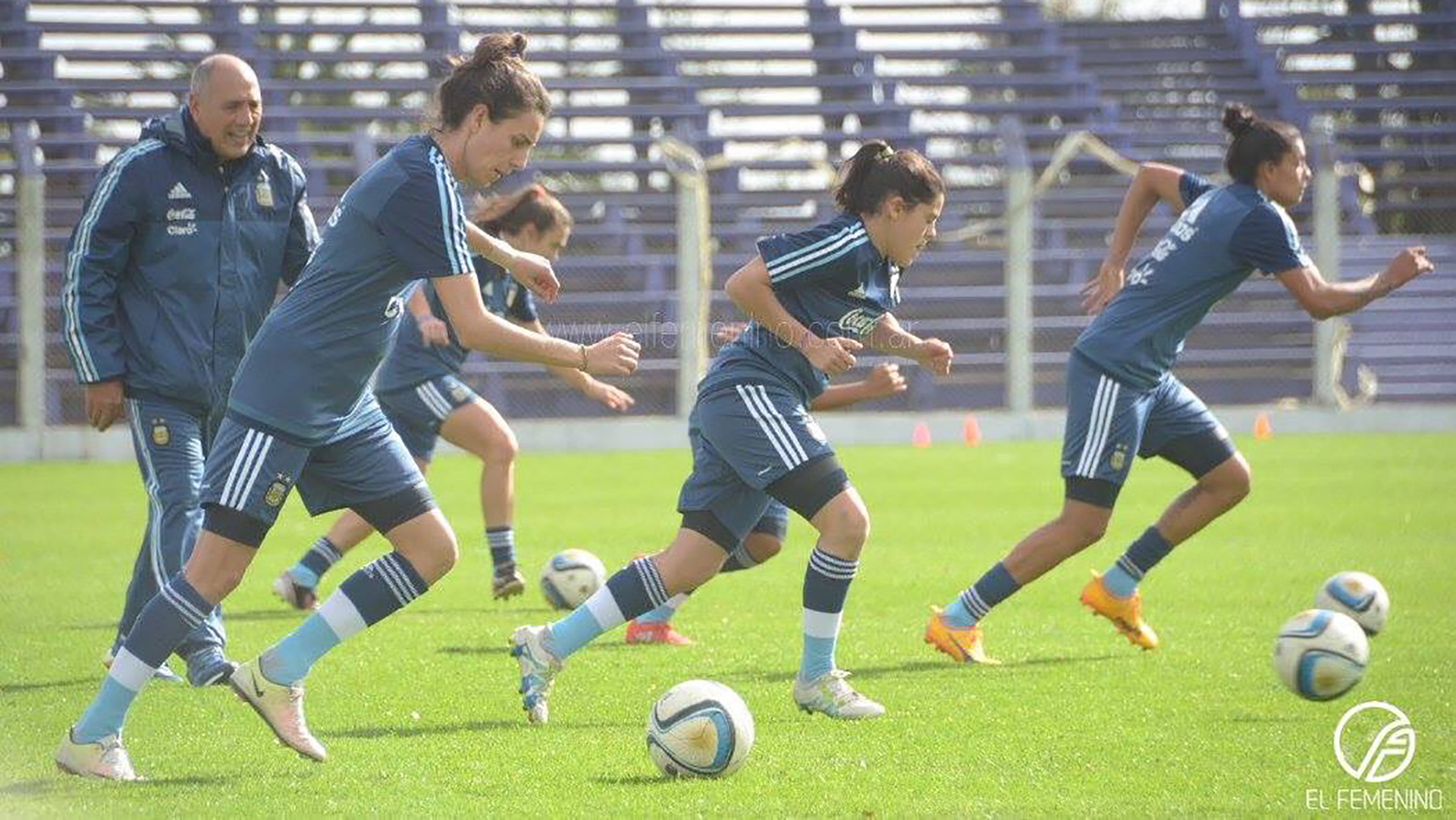 (@FemeninoAFA)