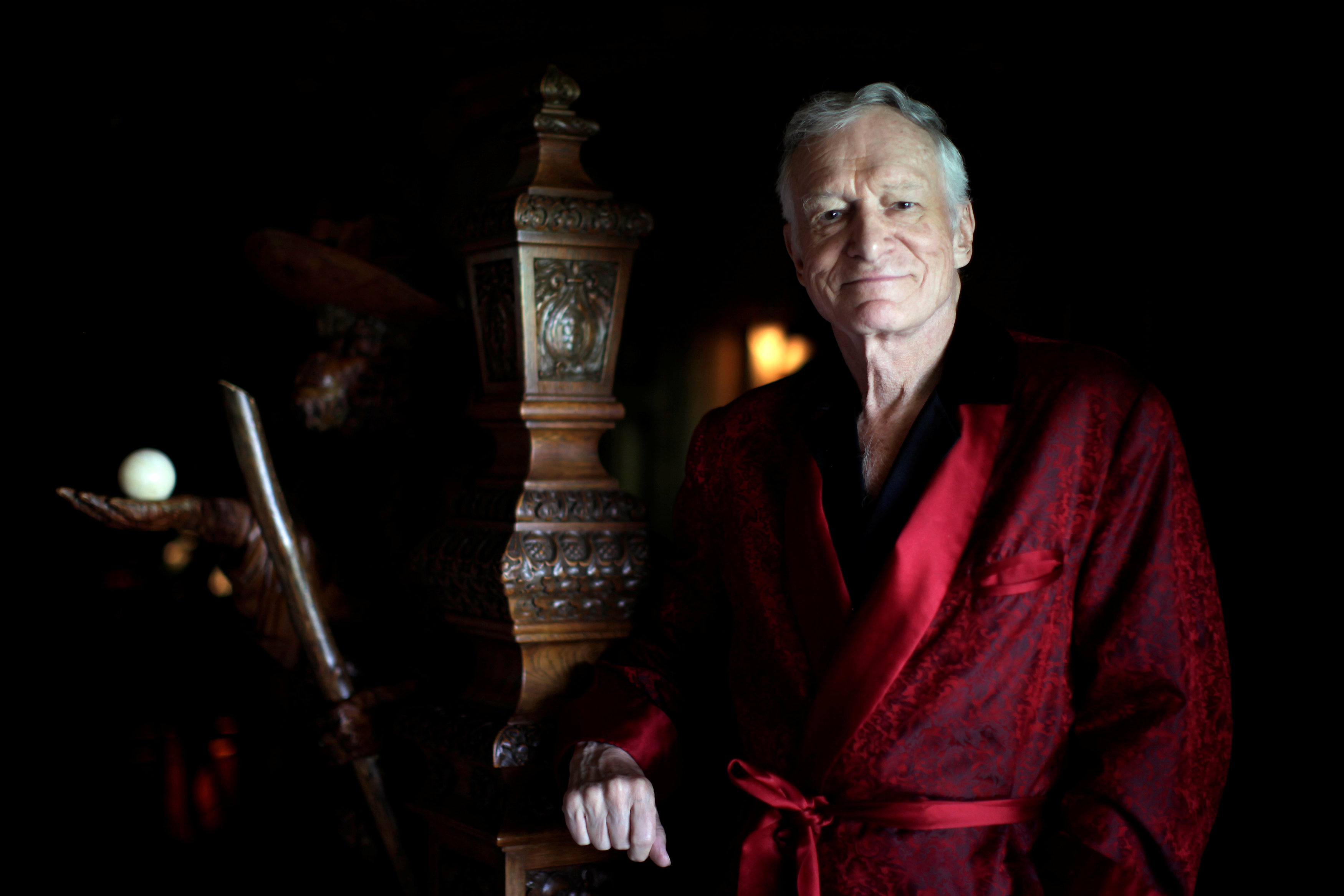 Hugh Hefner en la Mansión Playboy en Los Ángeles, en 2010 (Reuters)