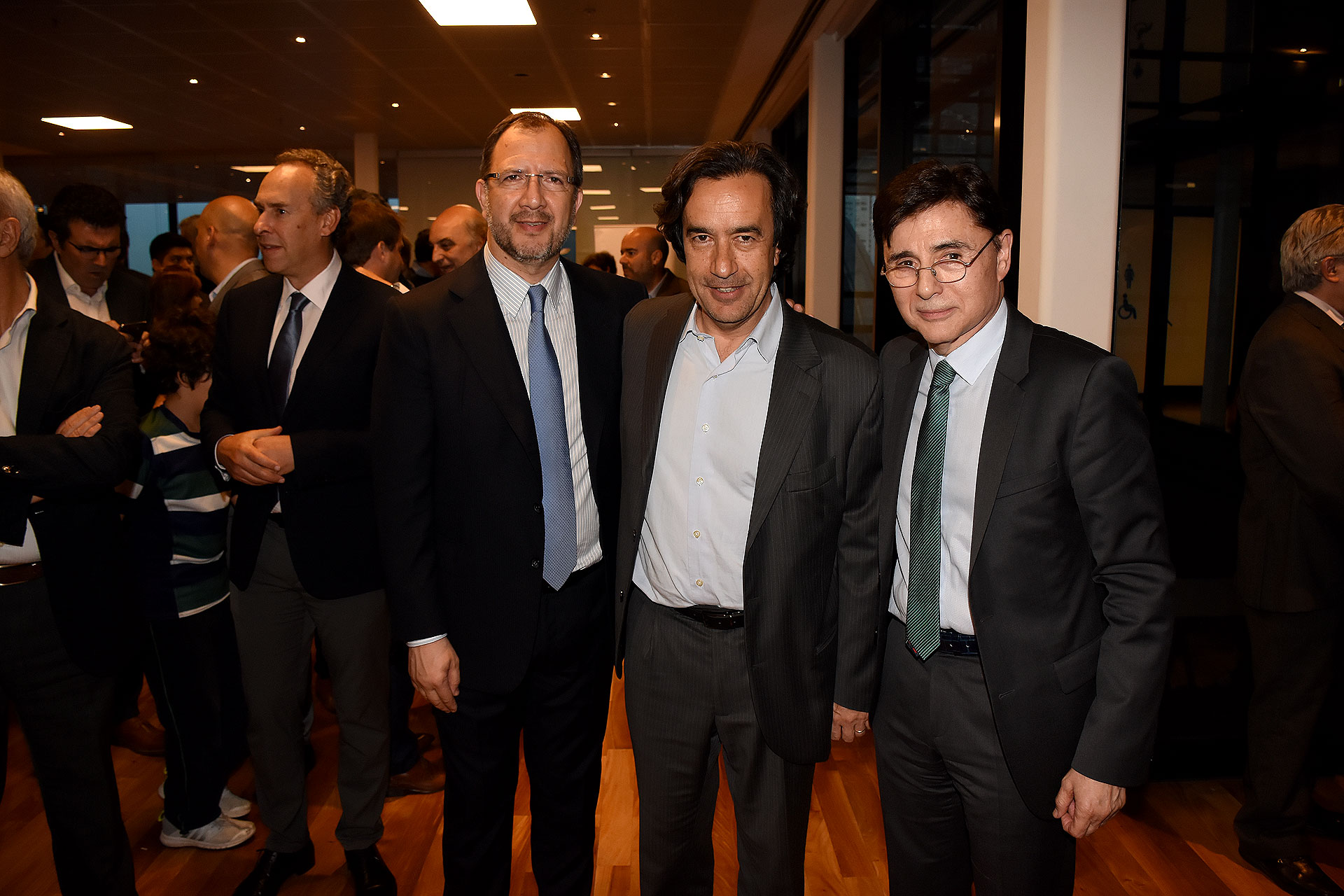 Fabian Perechodnik, secretario general de la provincia de Buenos Aires; Mariano Mohabed, secretario de Medios; y Jorge Fontevecchia. El prestigioso jurado de los Premios Perfil 2017 está compuesto por Guillermo Jaim Echeverry, Luis Roces, Mario “Pacho” O’Donnell, Juan Carr, Gabriel Rabinovich, Beatriz Sarlo, Angélica Gorodischer y Leila Guerriero